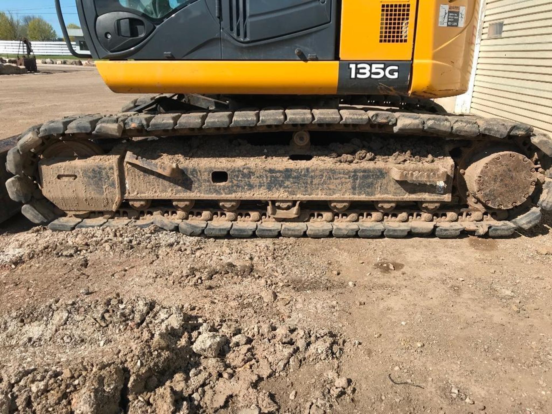 John Deere Model 135G Hydraulic Excavator S/N: 1FF135GXAEE400830 (2015) 1-24" Q/C Digging Bucket, 1- - Image 4 of 62