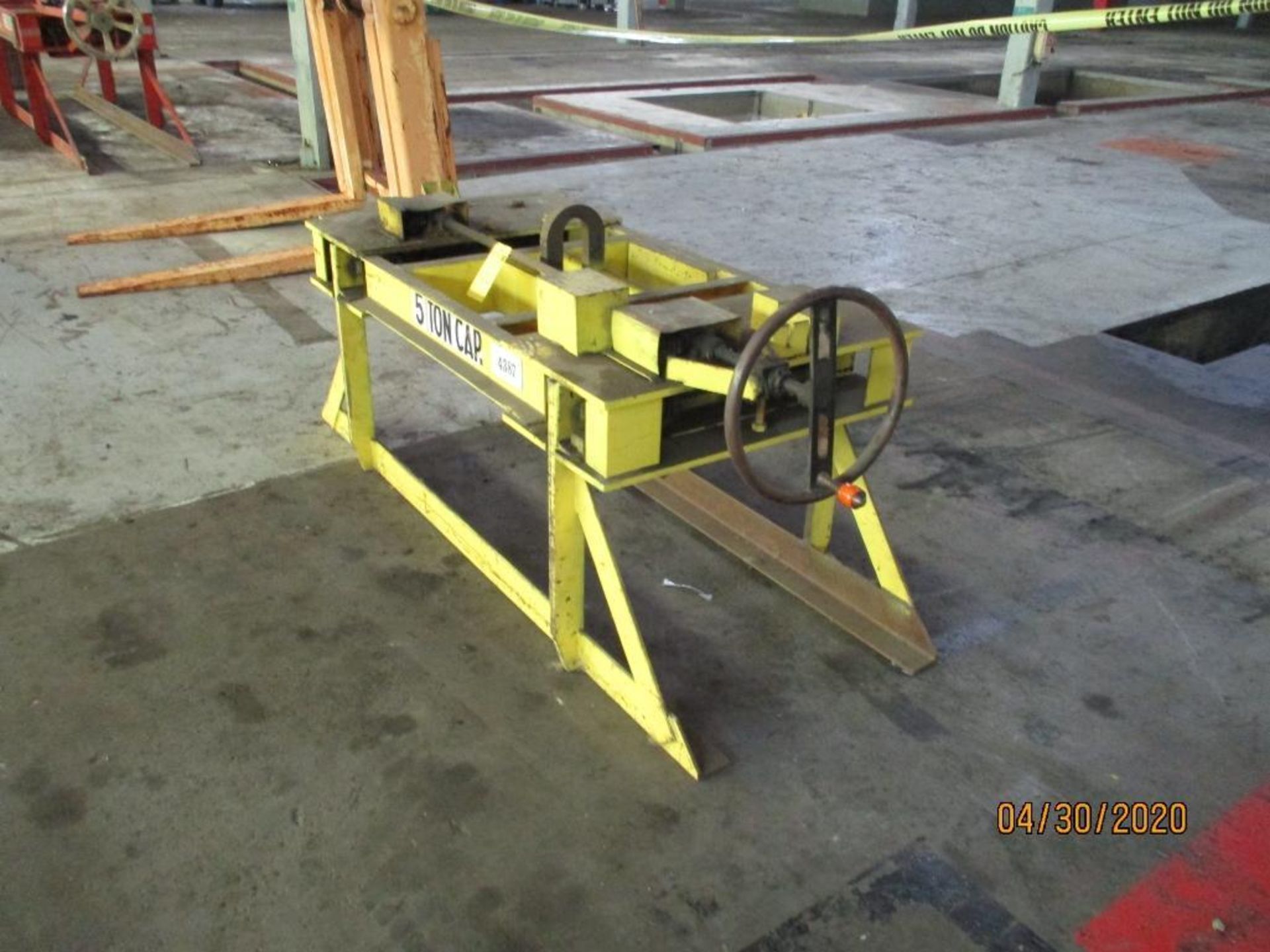 Bushman 5 Ton Capacity Sheet Lifter S/N 13004 M/N 5600 - Image 2 of 2