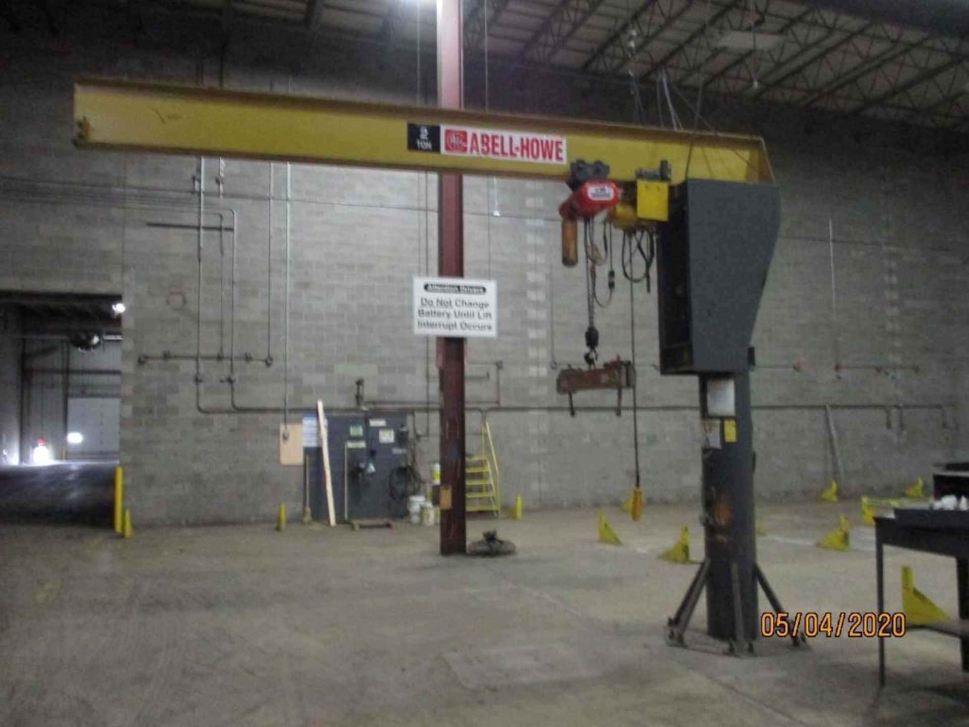 Abell-Howe 2-Ton Jib Crane With 2-Ton C.M. Lodestar Hoist And 6,000lb Battery Lifter, 13.6ft Tall x - Image 2 of 5