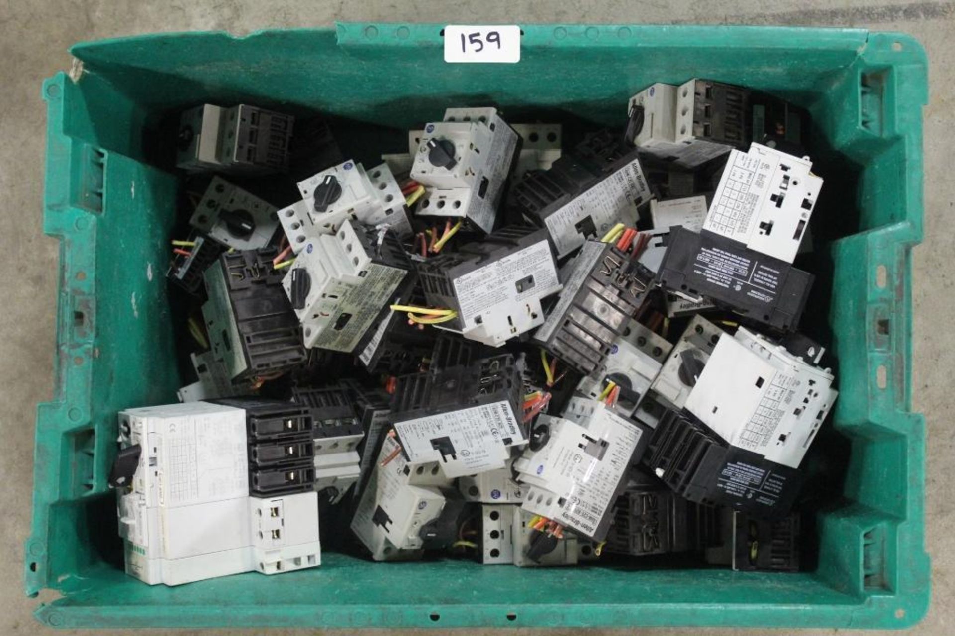 Lot of Allen-Bradley Contactors