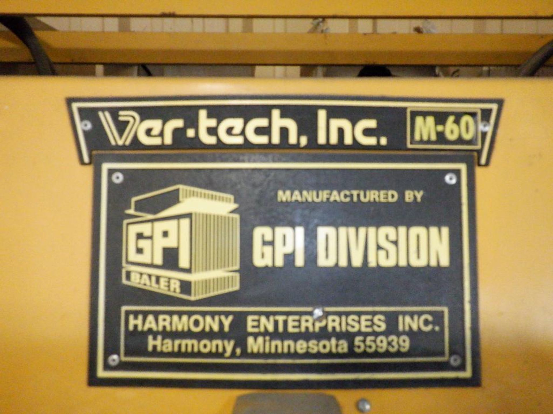 GPI Ver-Tech 60" x 30" Model 60 Vertical Hydraulic Baler - Image 6 of 10