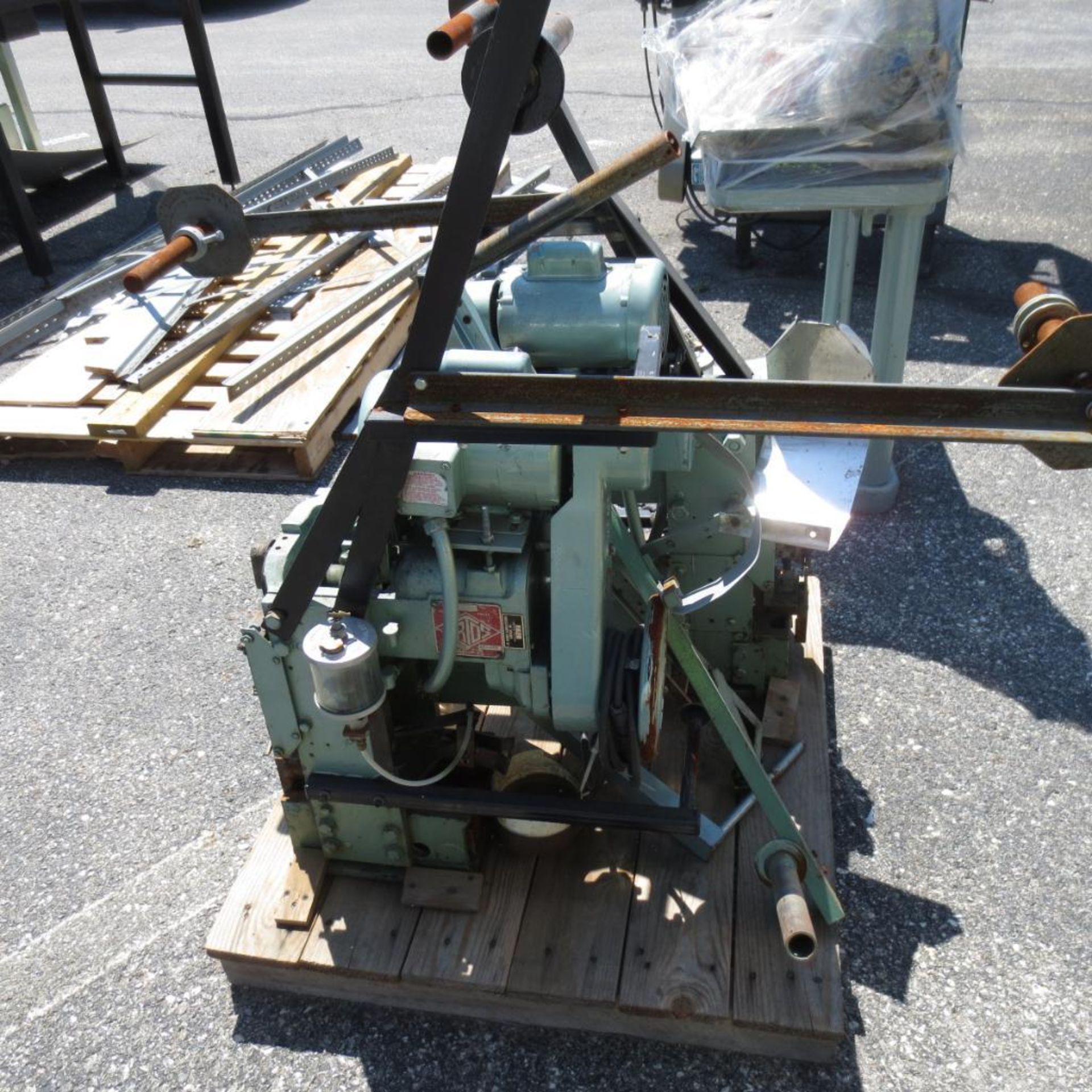 Artos Engineering Model CS-9-AT Automatic Wire Cutter Machine S/N: 23794 w/ Conveyors and Presses, l - Image 6 of 7