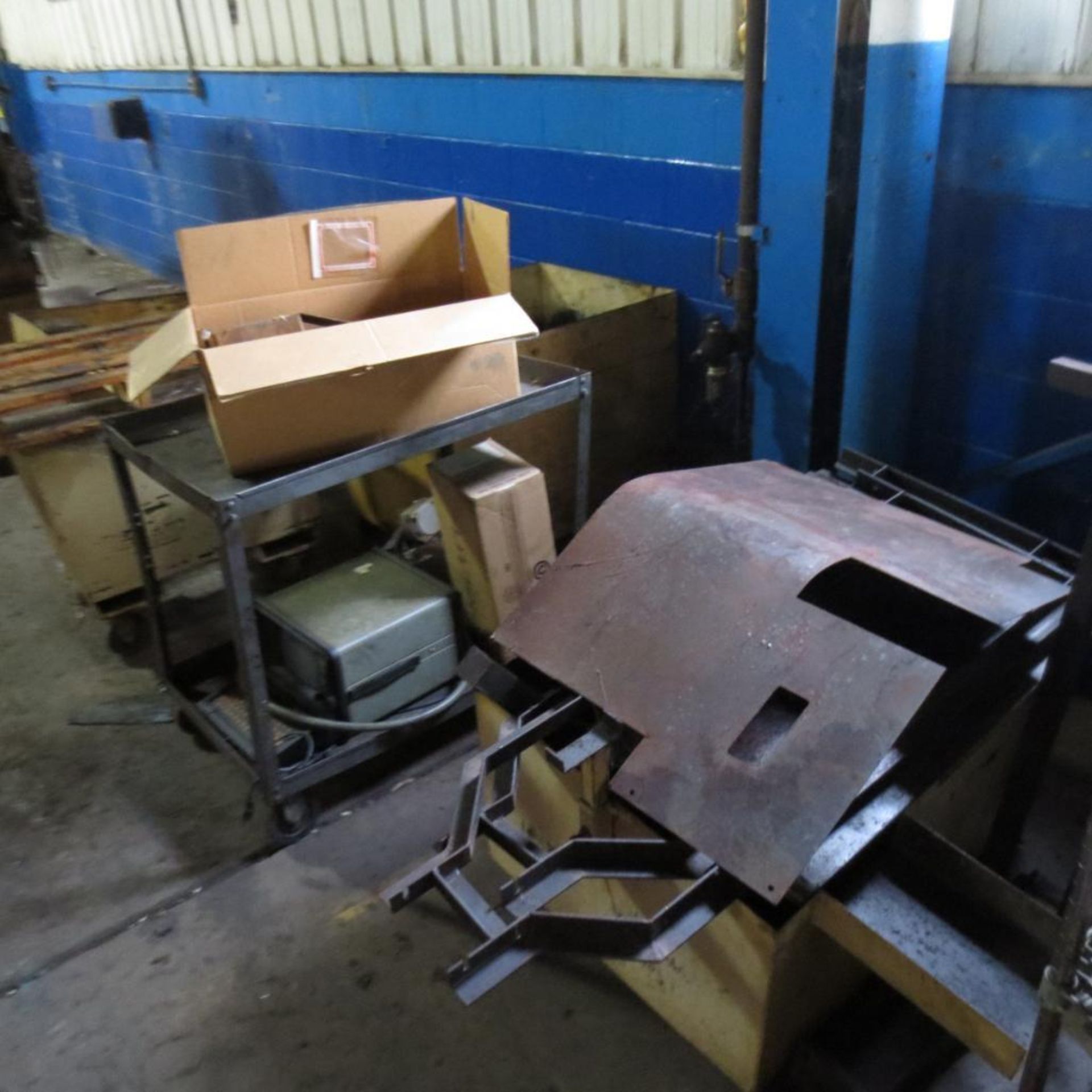 Conveyor and Parts. Loading Fee is $150.00 - Image 5 of 6