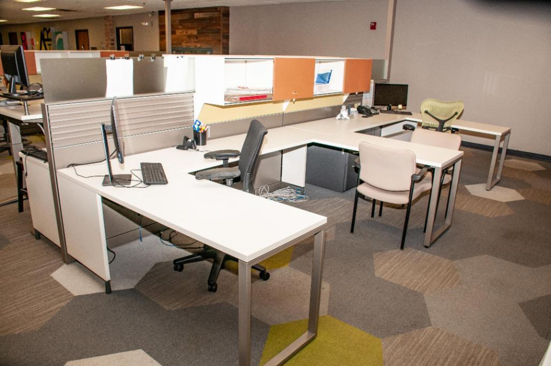 Lot c/o: Cubicles and Work Stations straight in from main entrance & right side, desks, chairs, comp - Image 6 of 7