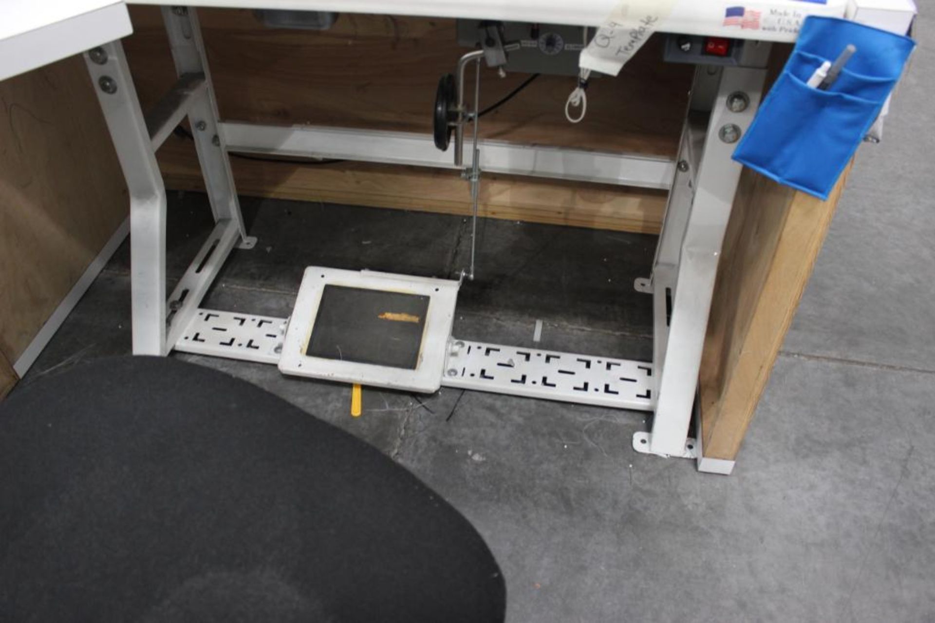 Juki model DDL-8700 sewing machine s/n 4D0KE11990 w/Sewing Table - Image 2 of 4