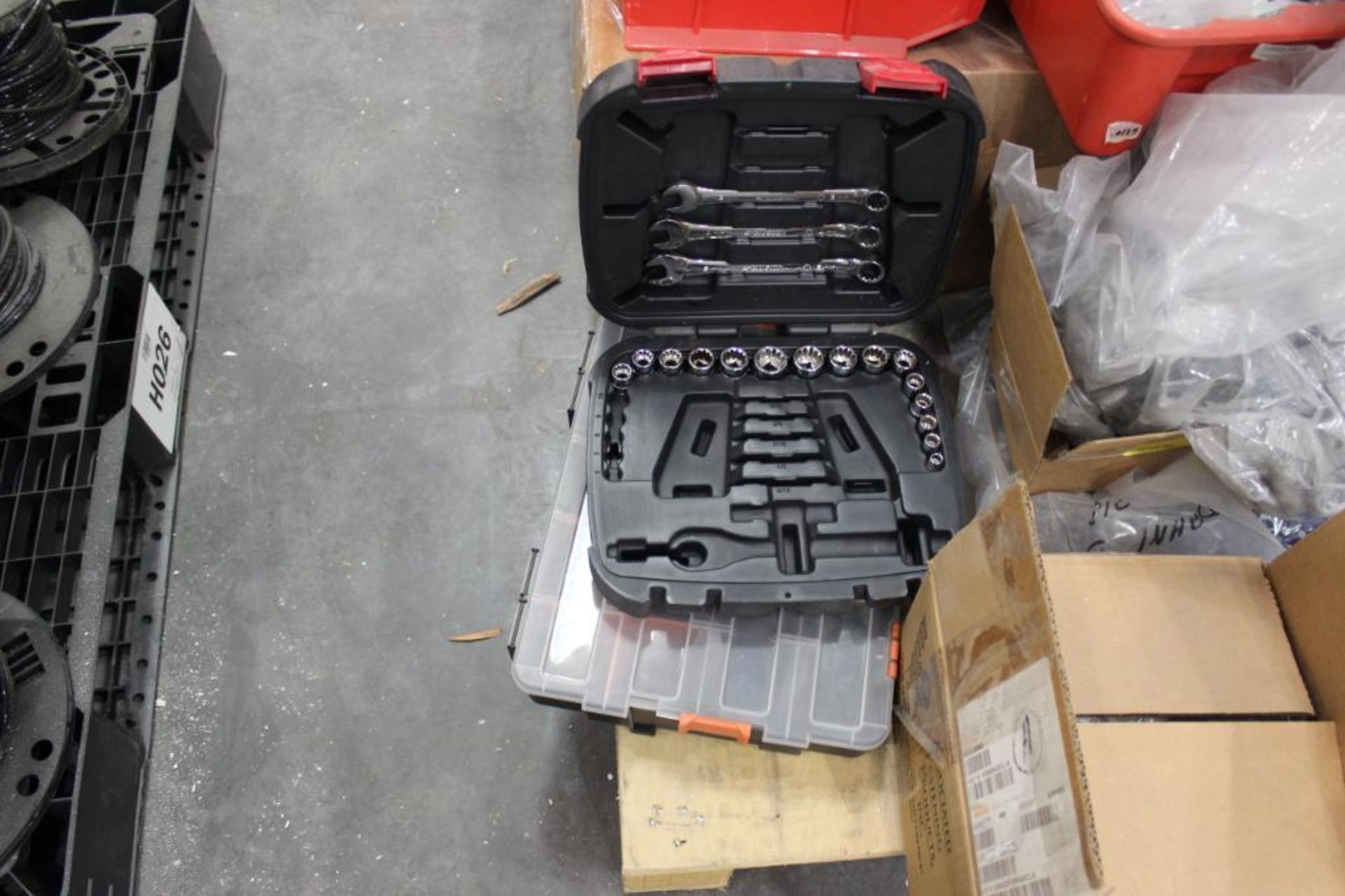 pallet of hardware; partial socket set & Bostitch model BTFP12233 18 gauge air gun - Image 3 of 8