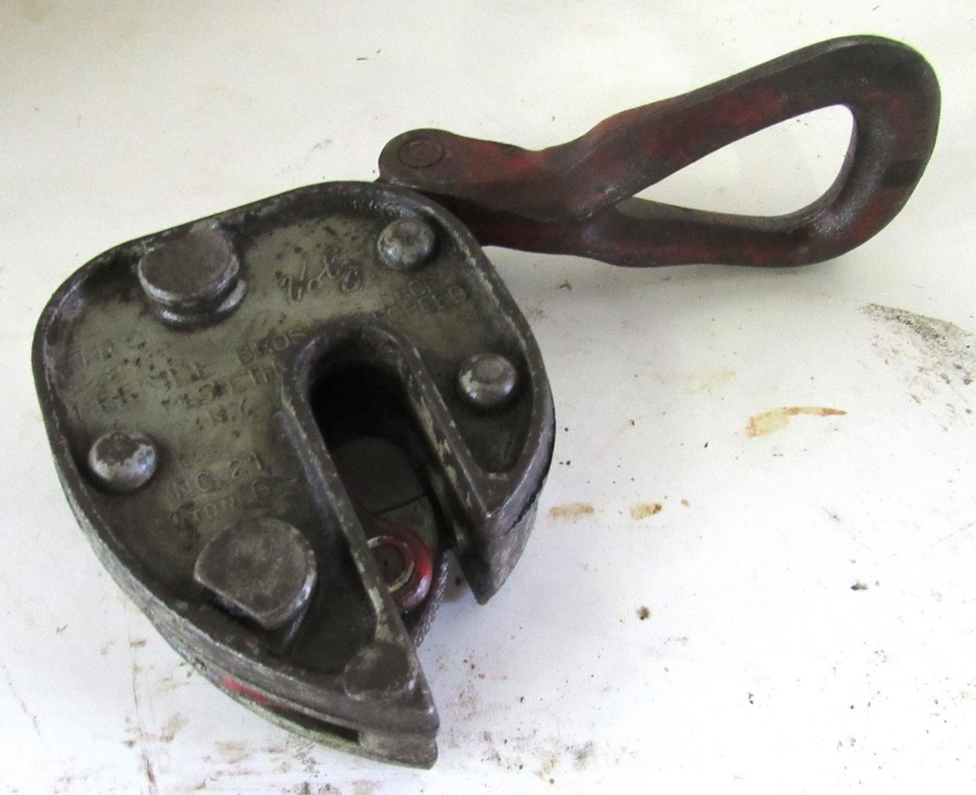 Volz Merril Bros. No. 21 1 Ton Plate Clamp