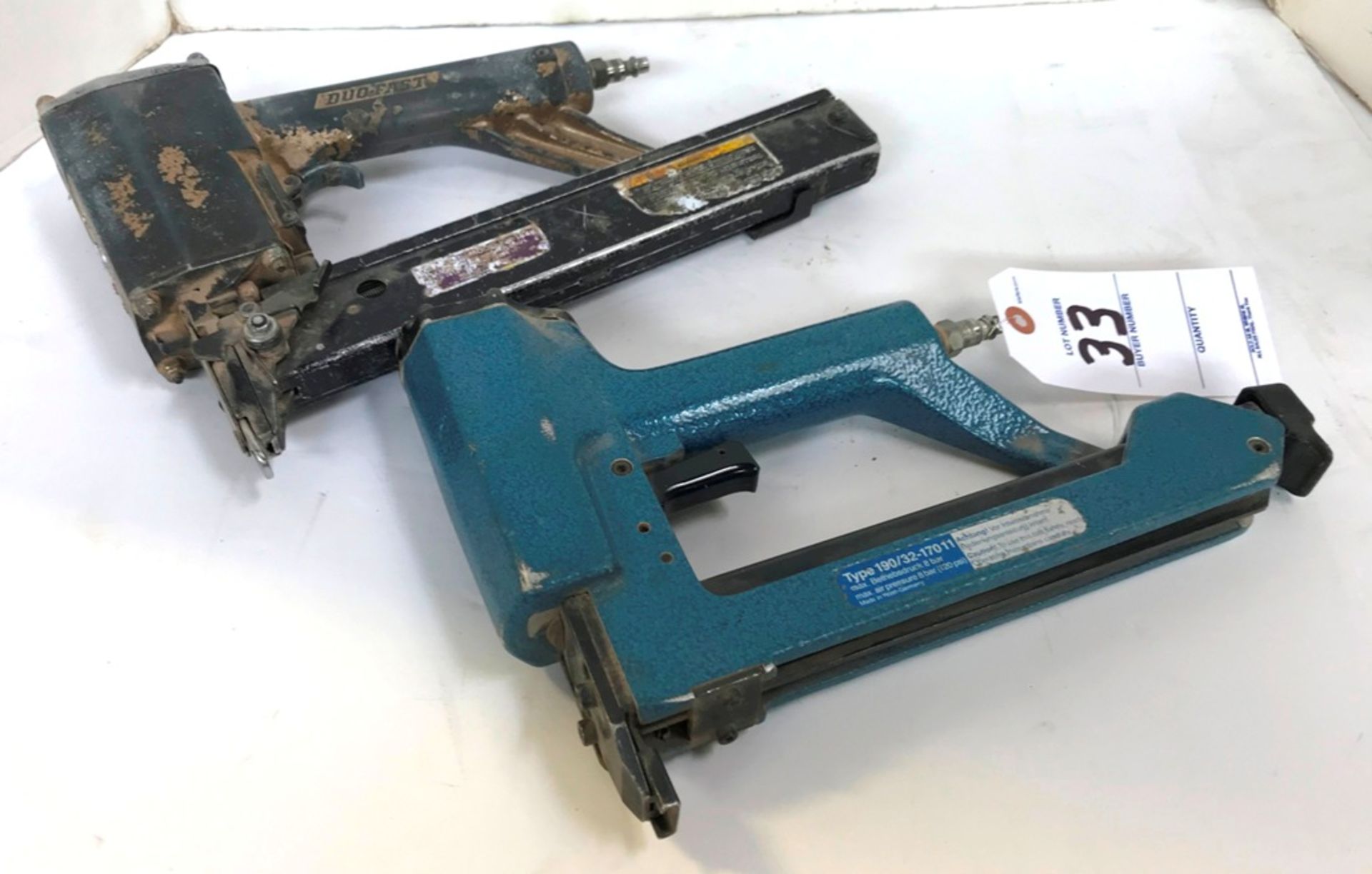 Duo-Fast Type 190/32 Pnuematic Stapler