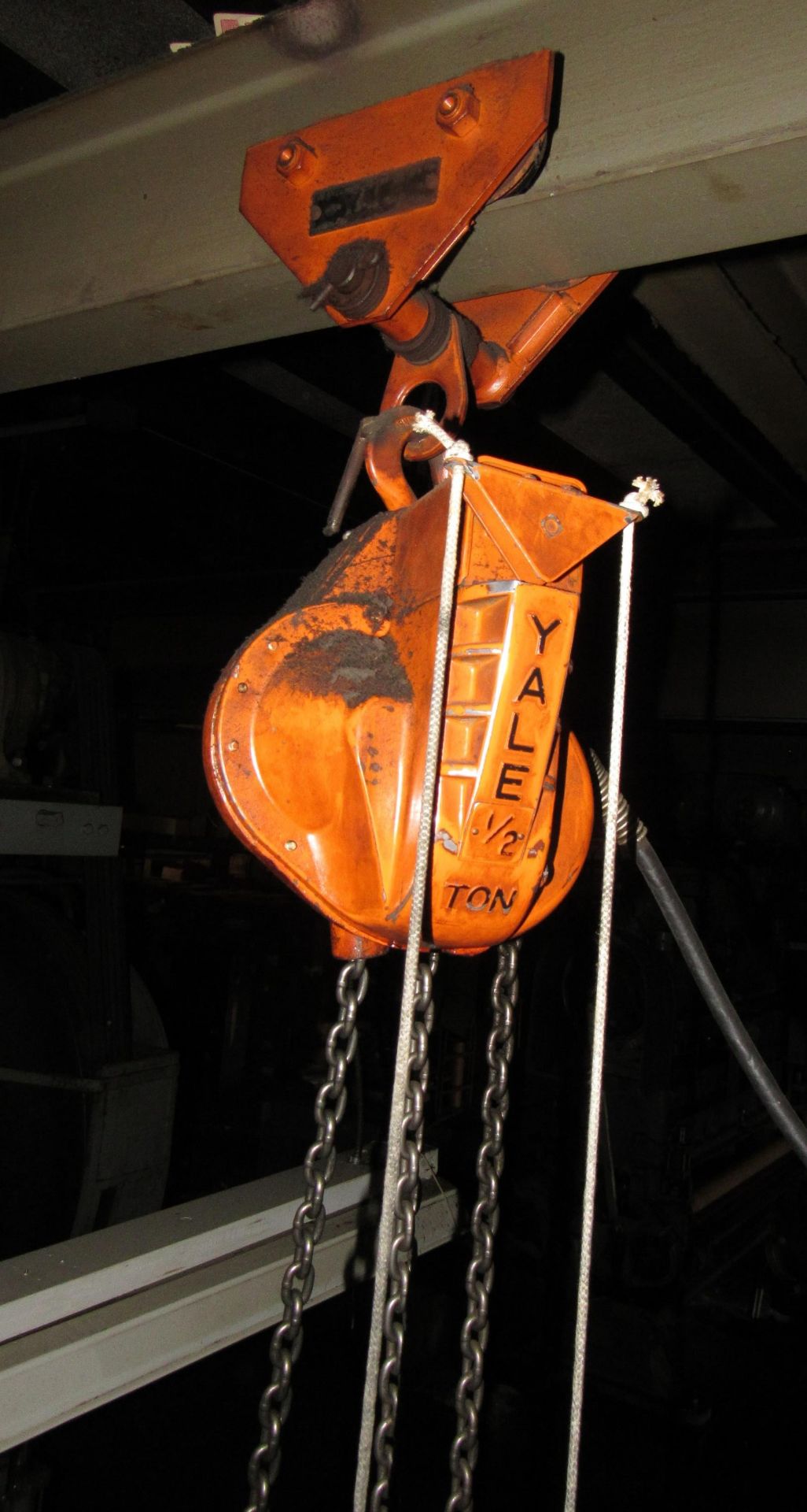 Yale 1/2 Ton Electric Hoist - 1HP, 220/3/60