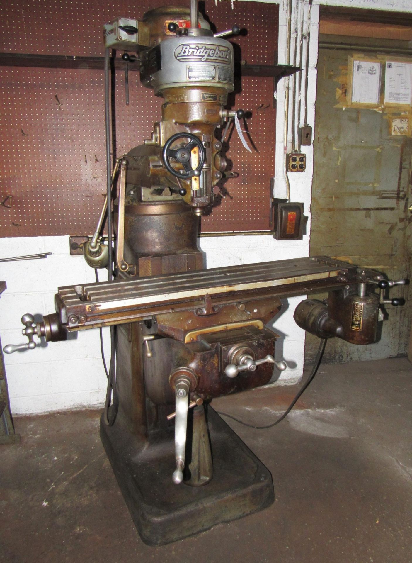 Bridgeport Mod. J 1HP Milling Machine - S/N 12BR41846, Spindle Speeds 80-2720 RPM, 9" x 42" P/F - Image 2 of 2