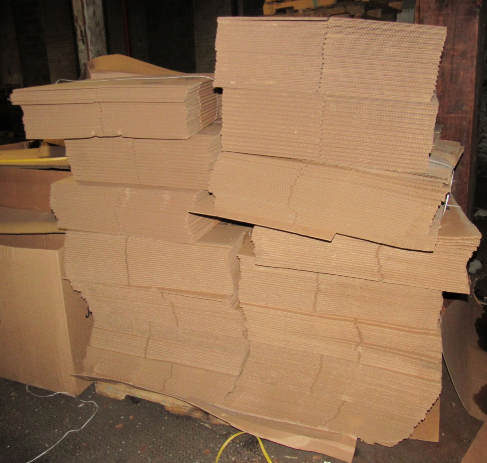 Large Quantity Corrugated Cardboard Boxes - Image 5 of 6