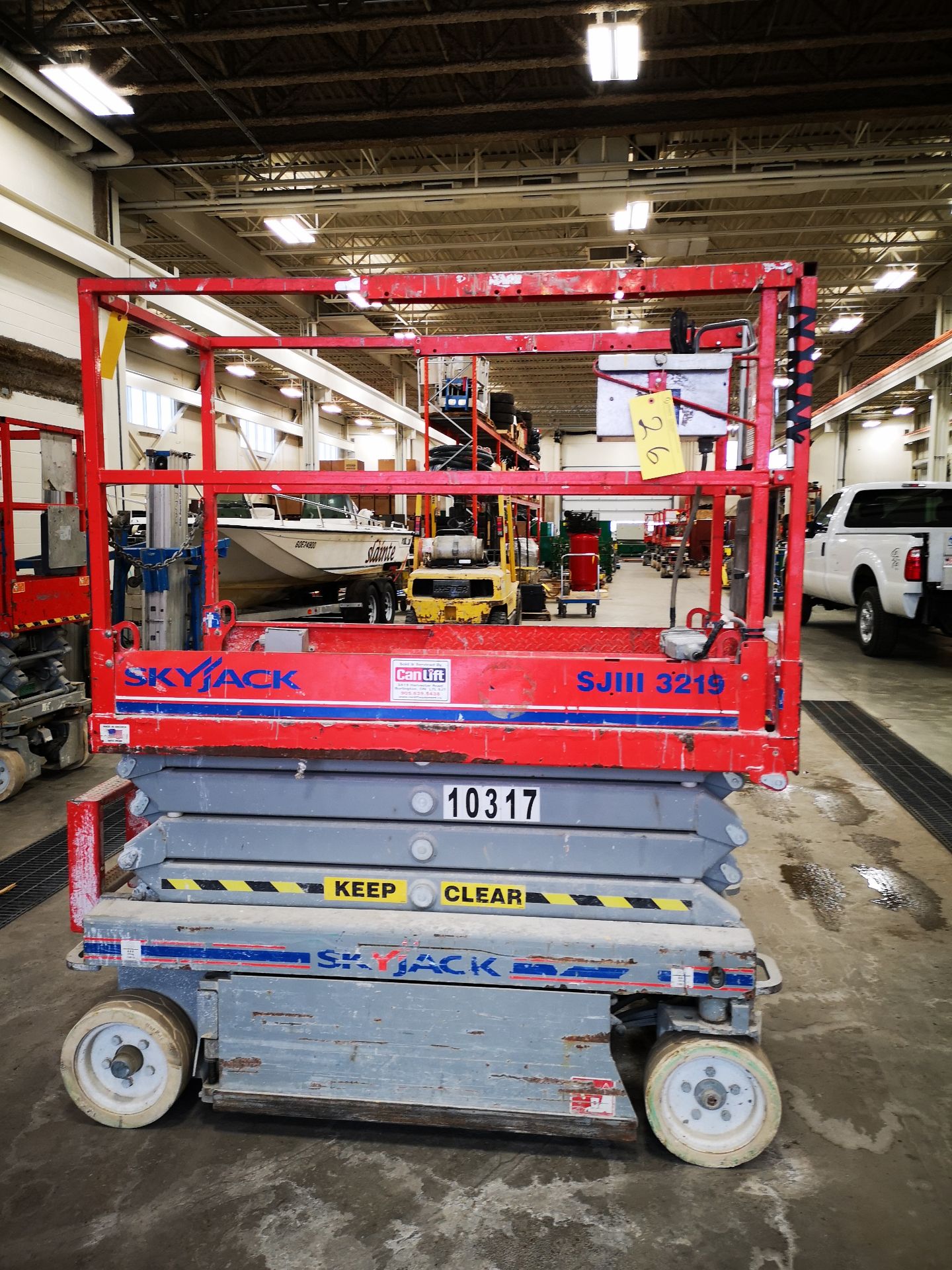 SKYJACK SJIII 3219 ELECTRIC SCISSOR LIFT, 550LB CAP. (2 PERSONS + EQUIPMENT), 24V, 19'H, 29"W X 68" - Image 3 of 7