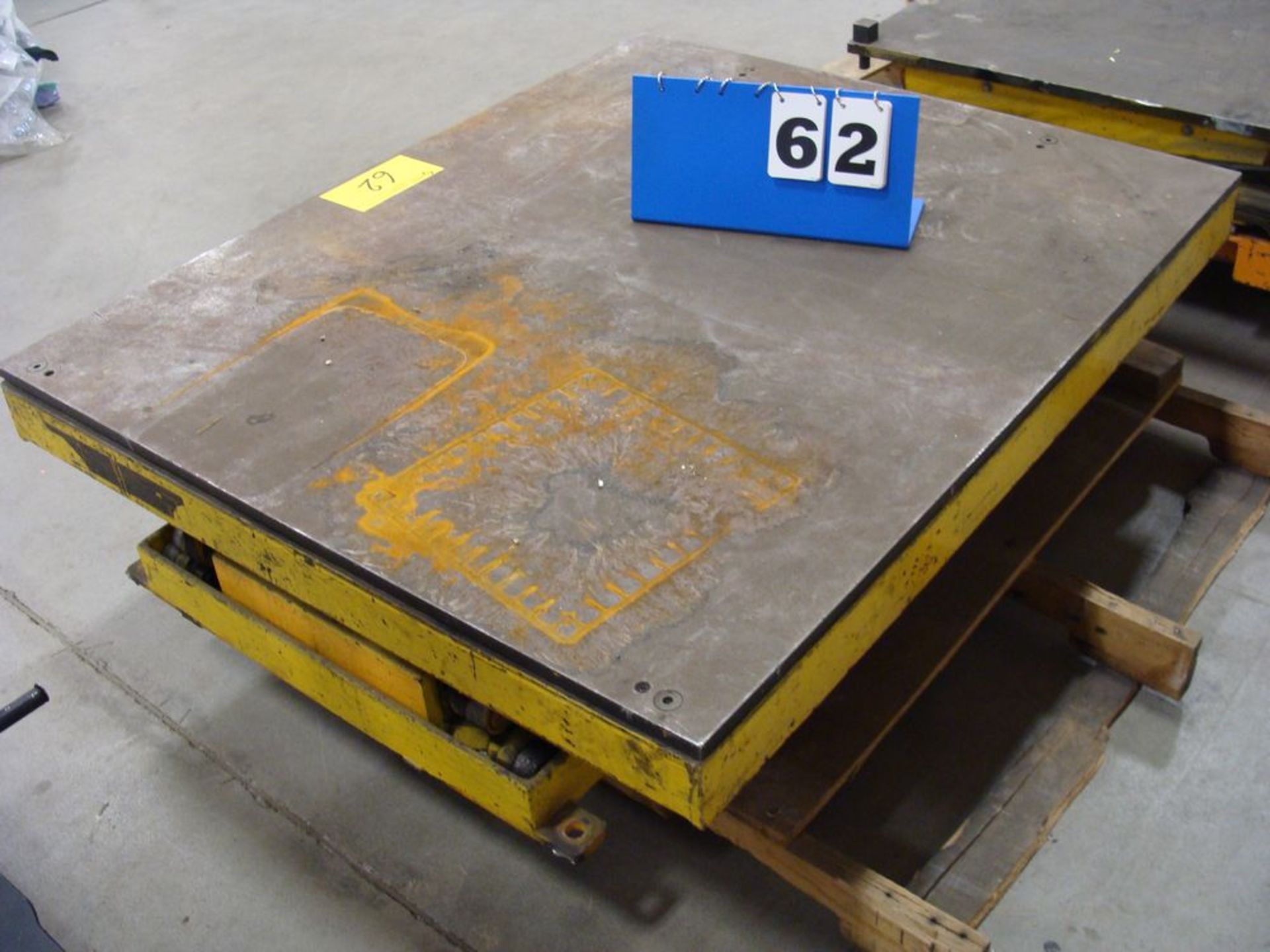 ELECTRICL LIFT TABLE, 5,000LB CAP., 40" X 48" - Image 4 of 4