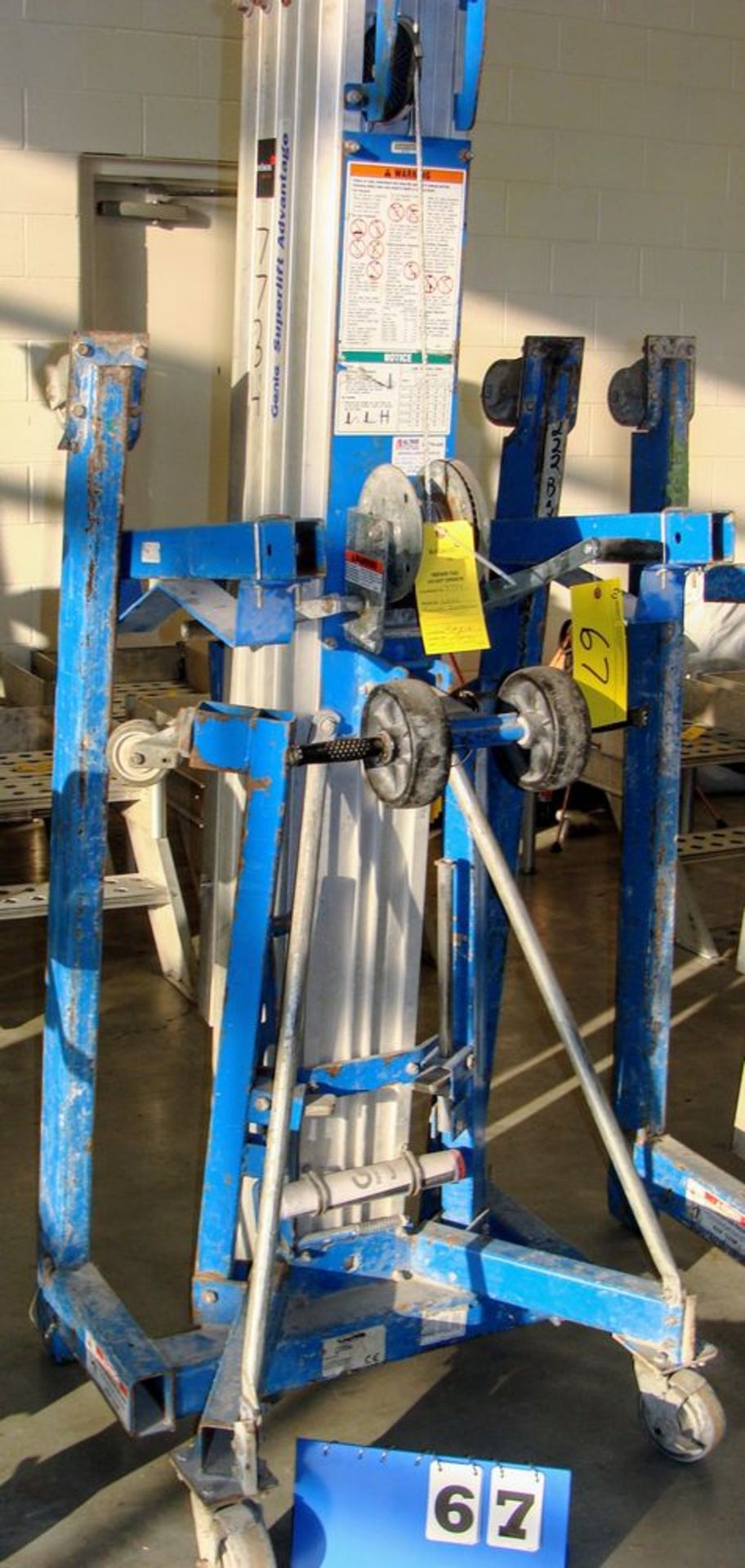 GENIE SUPERLIFT ADVANTAGE MODEL SLA-20 HOIST - Image 2 of 2