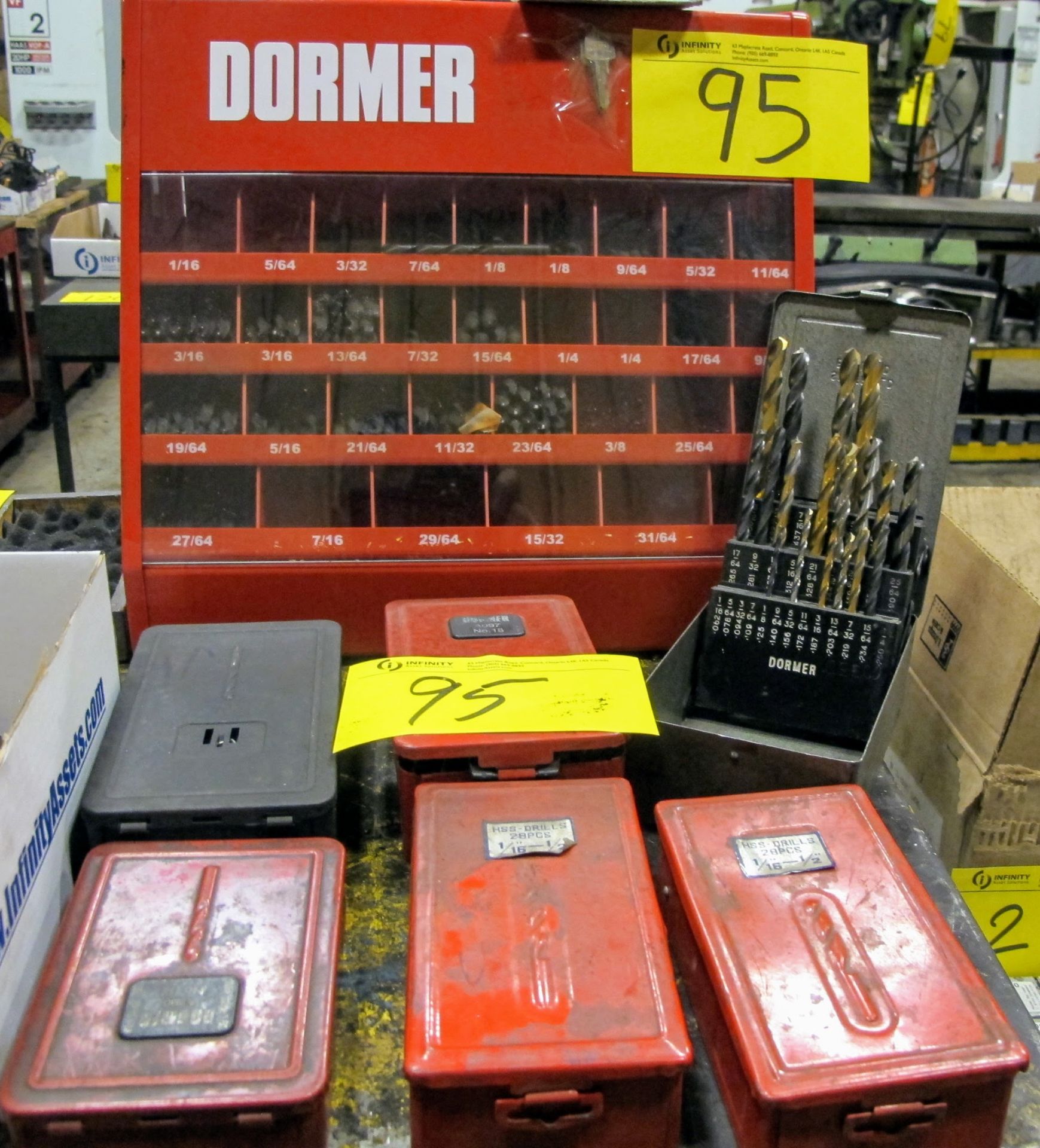 DORMER DRILL BIT CABINET W/DRILLS AND 6 DRILL KITS