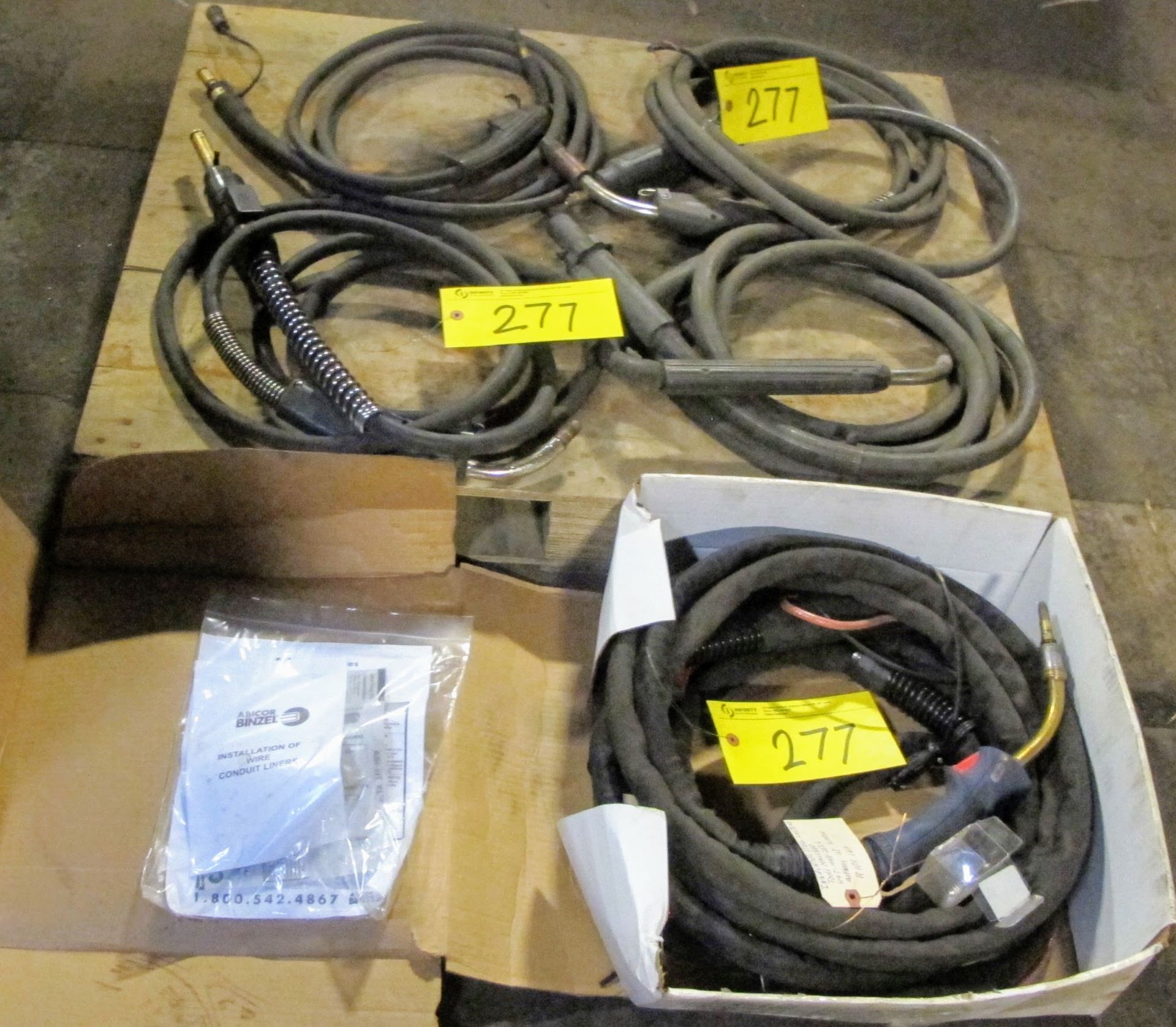 LOT OF WELDING CABLES ON PALLET