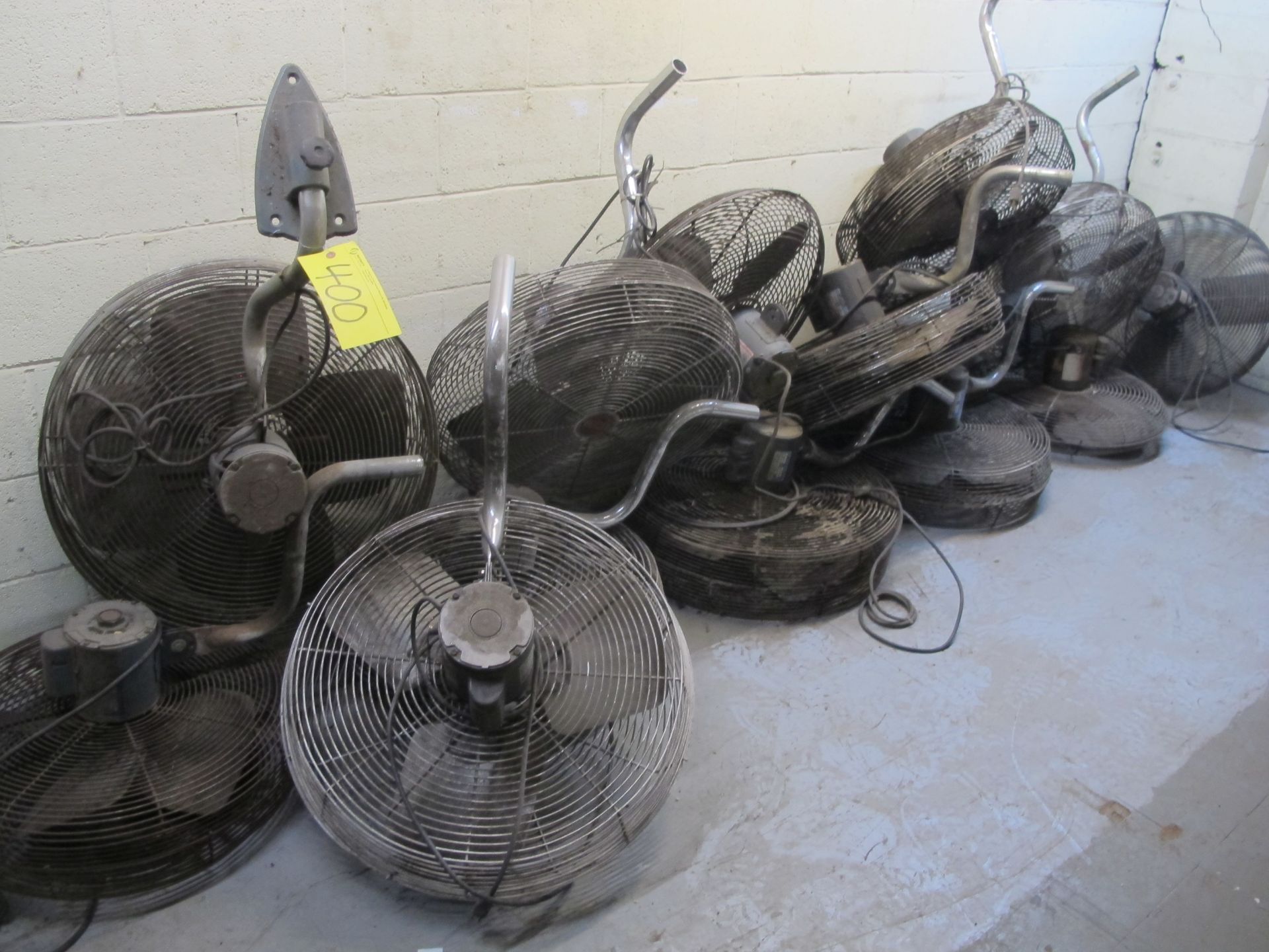 LOT OF 12 INDUSTRIAL WALL MOUNTING FANS (LOCATED AT 402725 GRAY ROAD 4 WEST, DURHAM, ON)