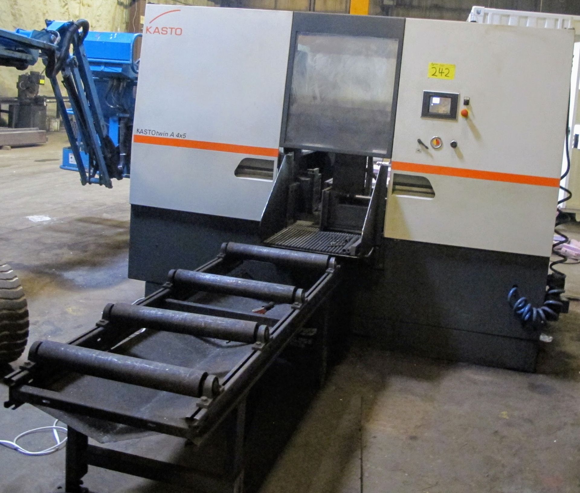 2012 KASTO TWIN A 4X5 CNC HORIZONTAL BANDSAW, 17” X 20” CAP., KASTO PLC CONTROL, DUAL HYDRAULIC - Image 3 of 14