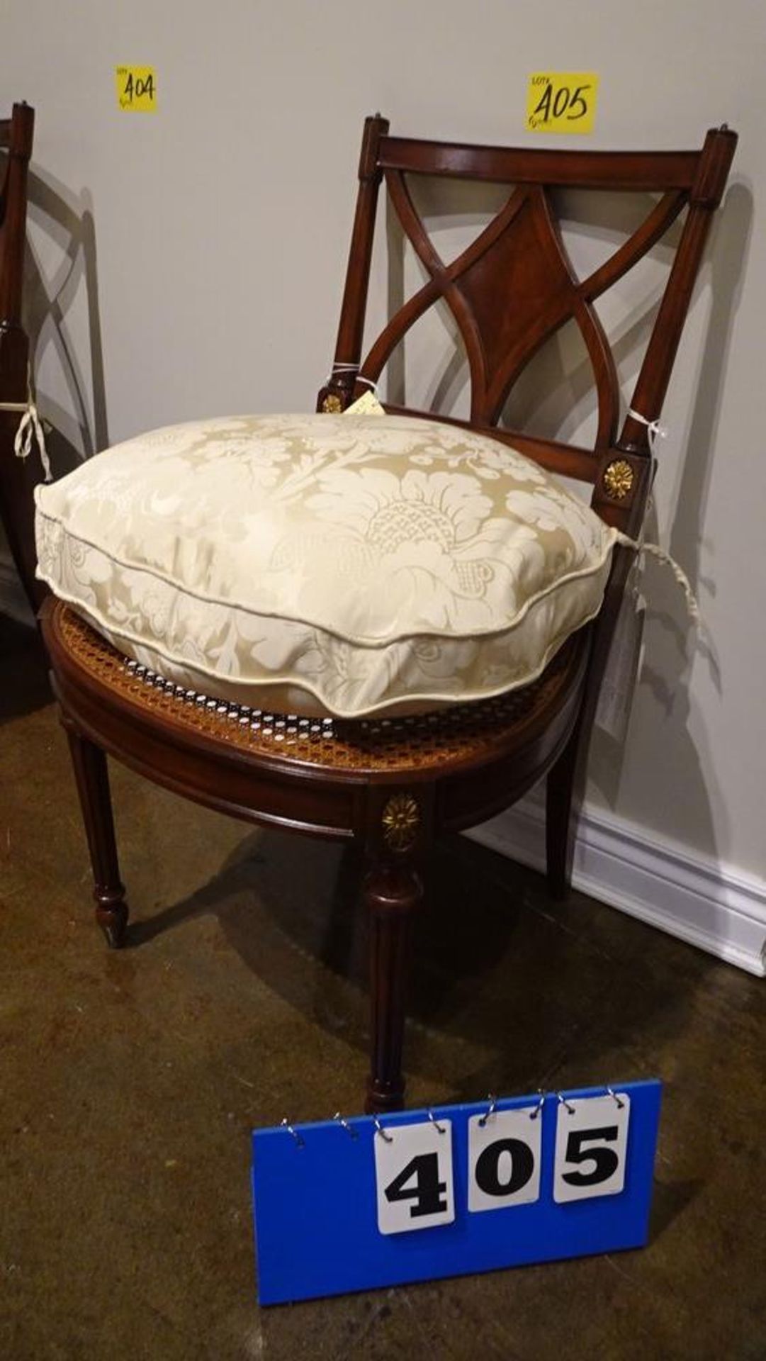 DAINTY CHAIR - MAHOGANY W/IVORY TIE ON PILLOW (MSRP $1430) - Image 3 of 4