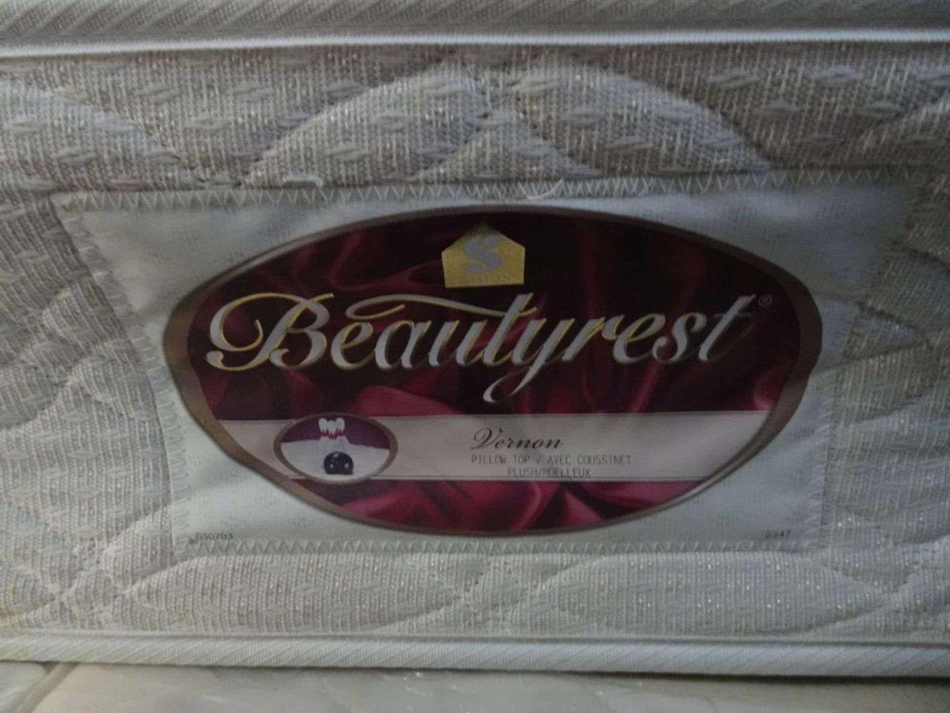 QUEEN SIZE - BEAUTYREST "VERNON" PILLOW TOP W/BOXSPRING - Image 3 of 5