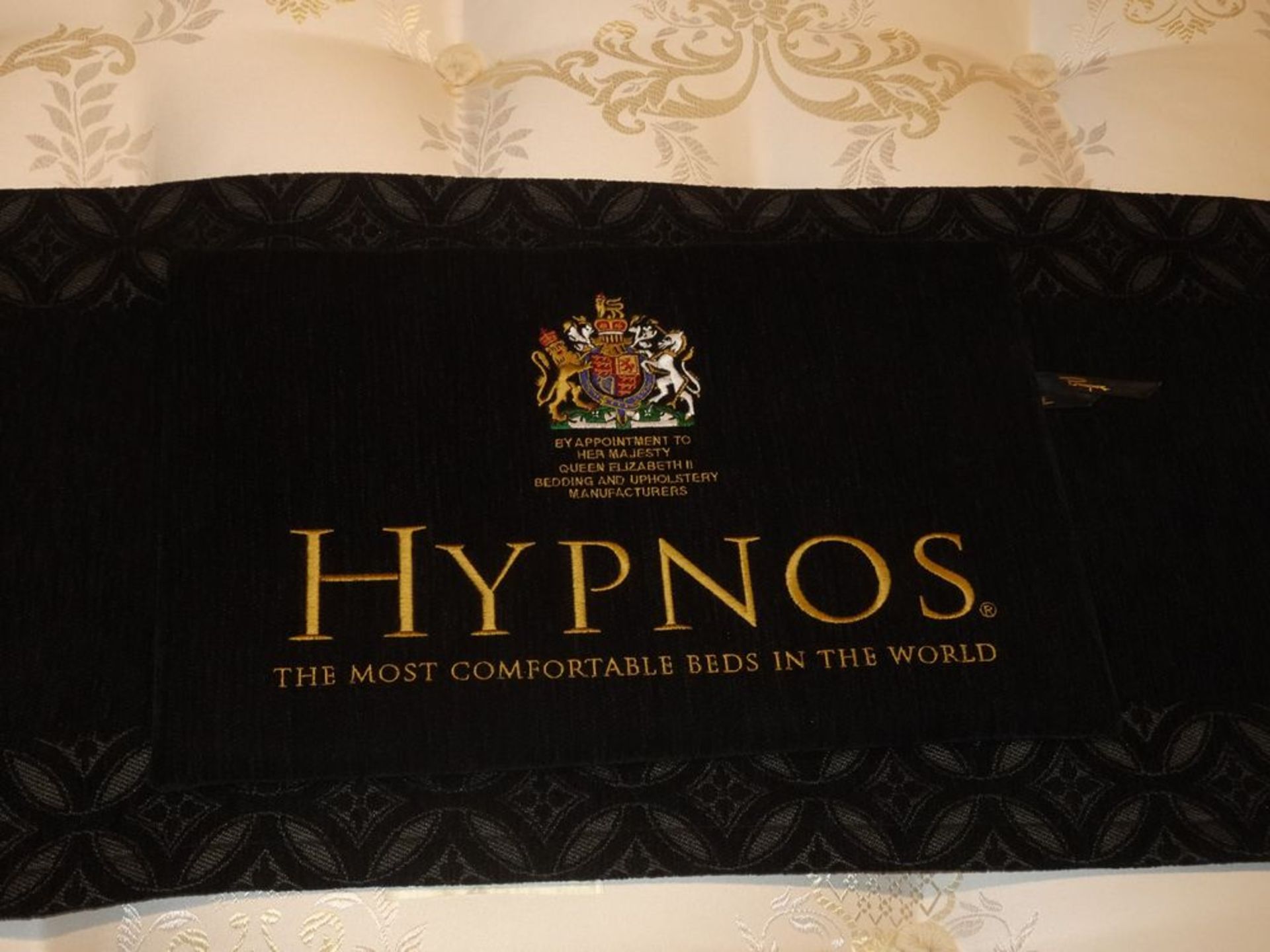 QUEEN SIZE - HYPNOS "EMINENCE" REGULAR COIL & LATEX MATTRESS W/ HYPNOS "EMINENCE" 11" POCKET COIL - Image 6 of 6