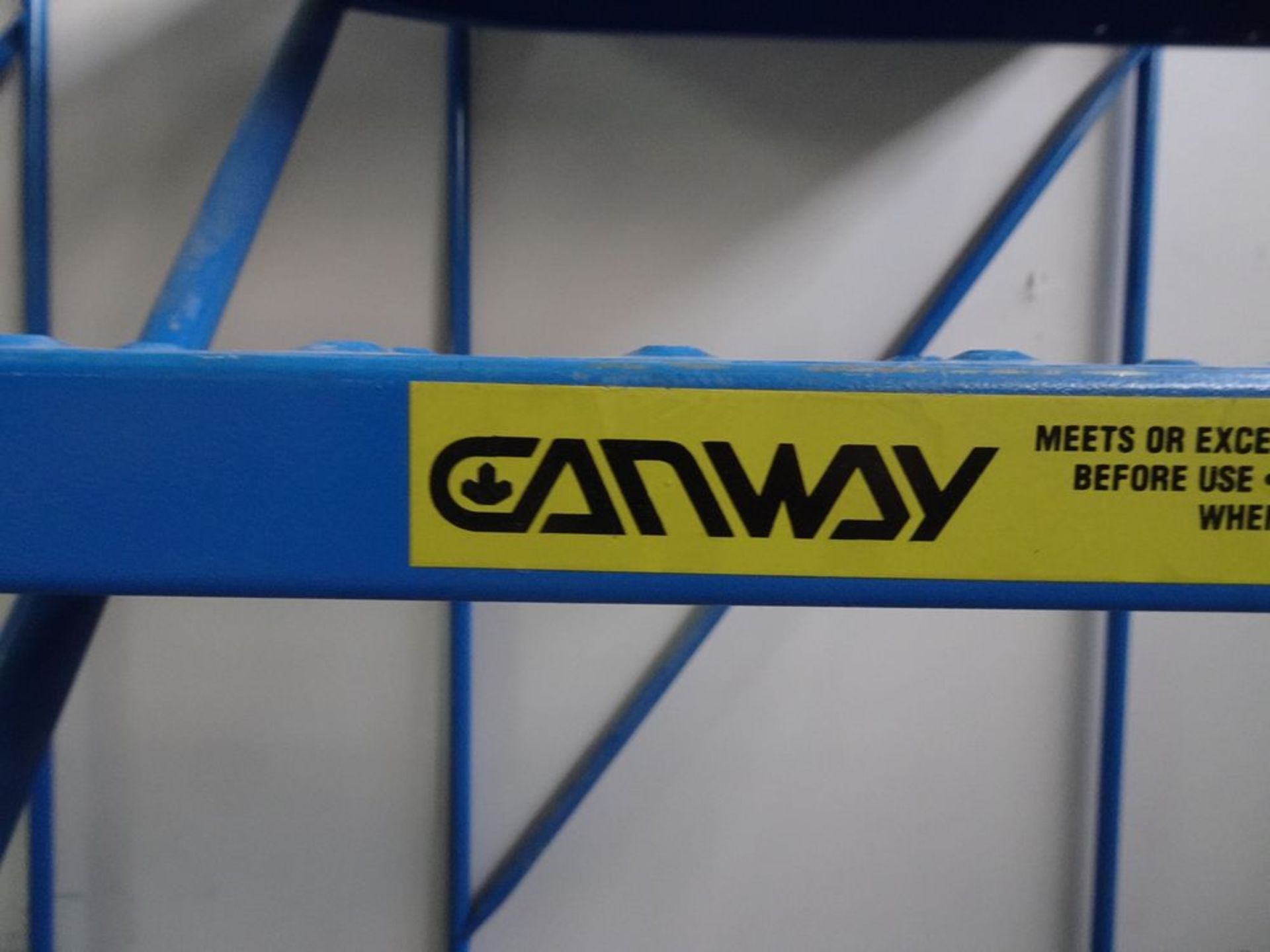 CANWAY - 9 STEP PORTABLE WAREHOUSE LADDER - Image 2 of 5