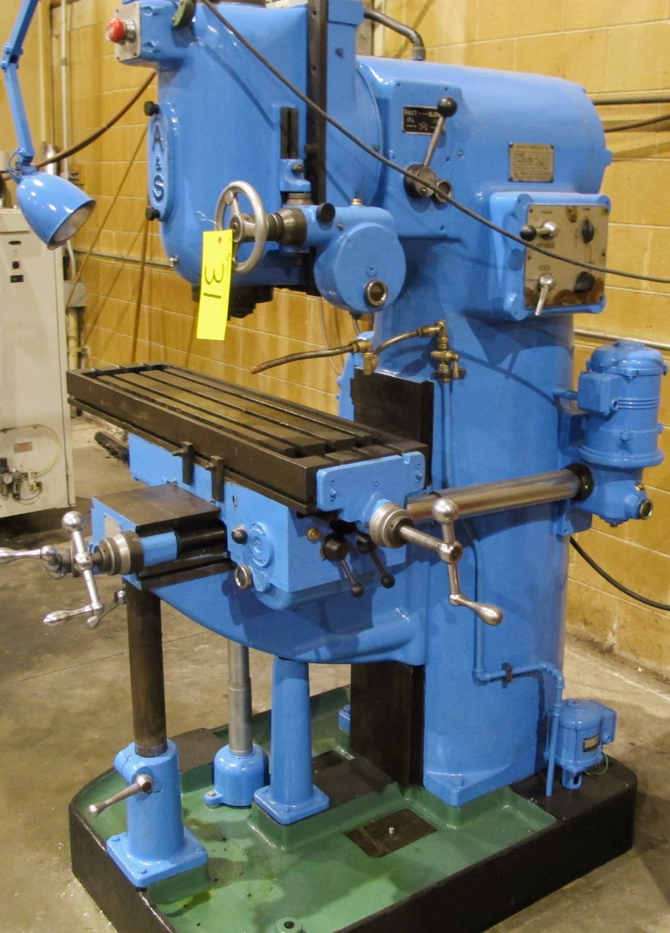 ADCOCK & SHIPLEY VERTICAL MILLING MACHINE, S/N 2VSB2009J, 10" X 40" TABLE, 1400 RPM, S/N 35124, - Image 2 of 8