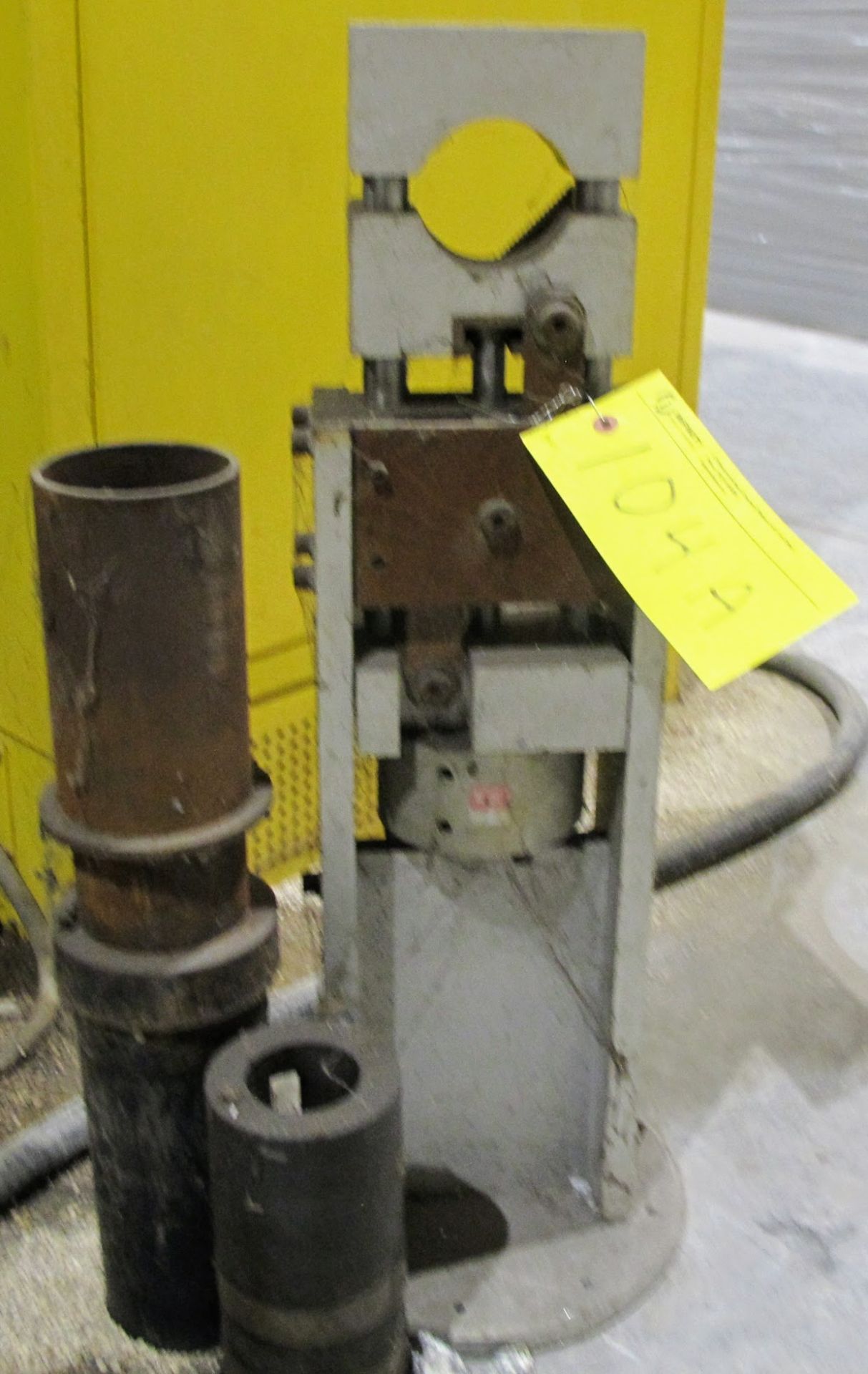 CLAMPING UNIT FOR QUANTUM DIE CAST MACHINE