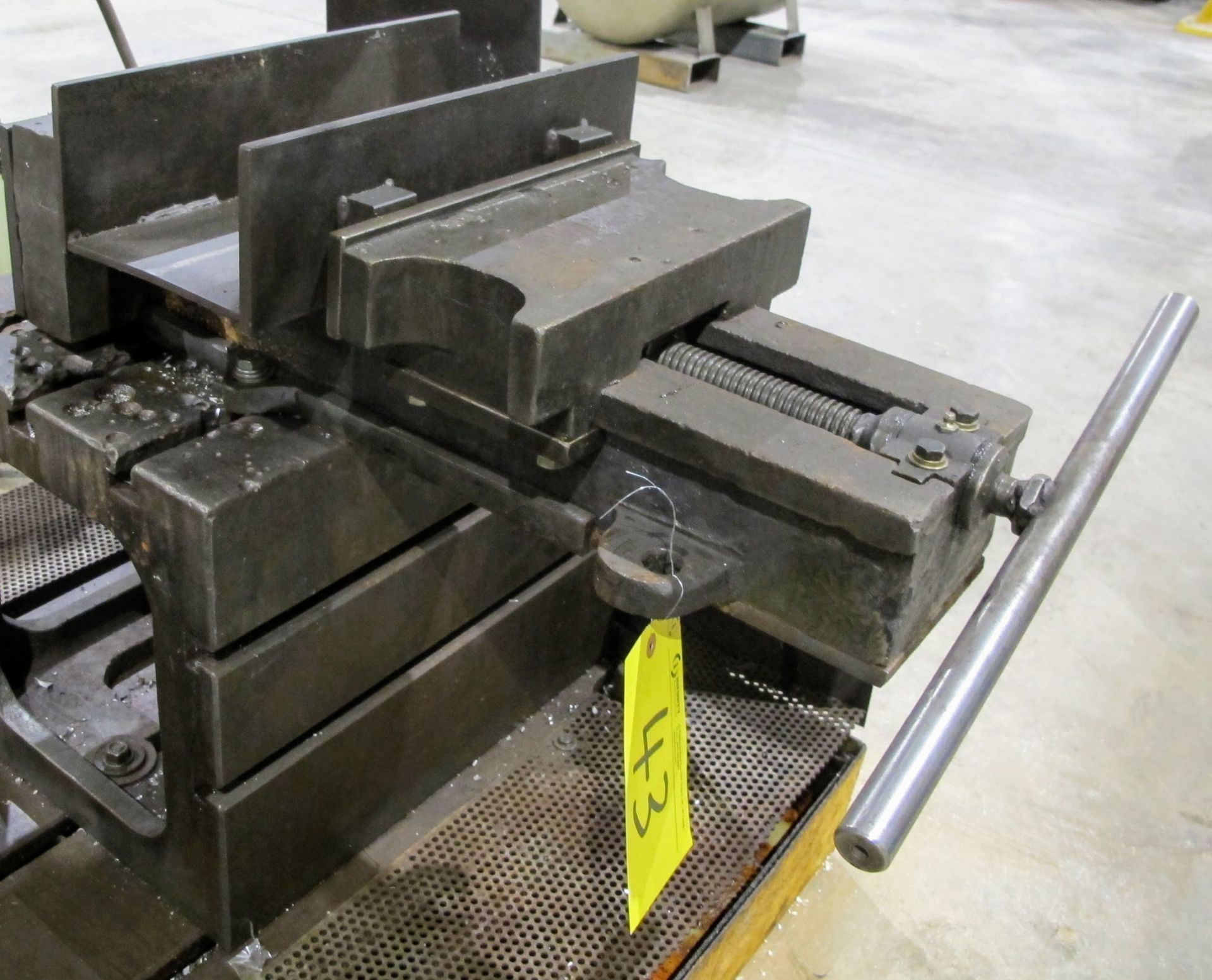 12" MACHINE VISE