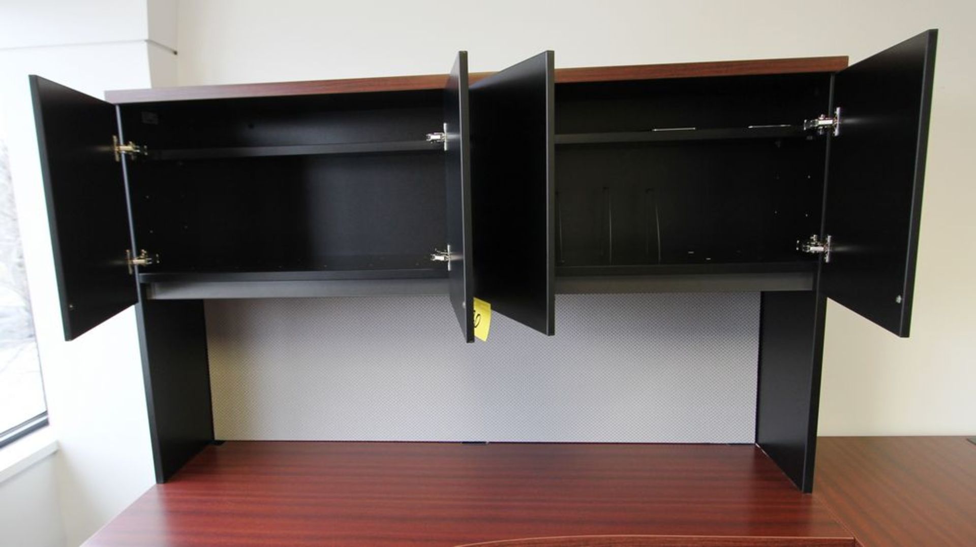 U-SHAPED DESK W/ OVERHEAD STORAGE, FILING CABINET AND MATCHING STORAGE CABINET - Image 3 of 6