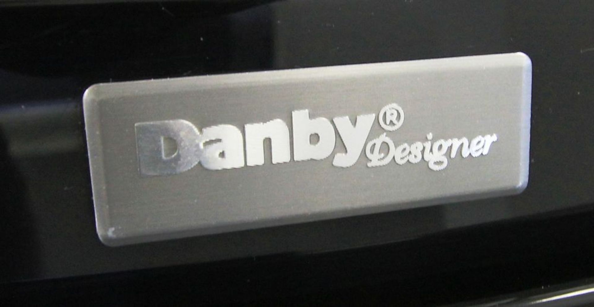 DANBY BAR FRIDGE - Image 2 of 4