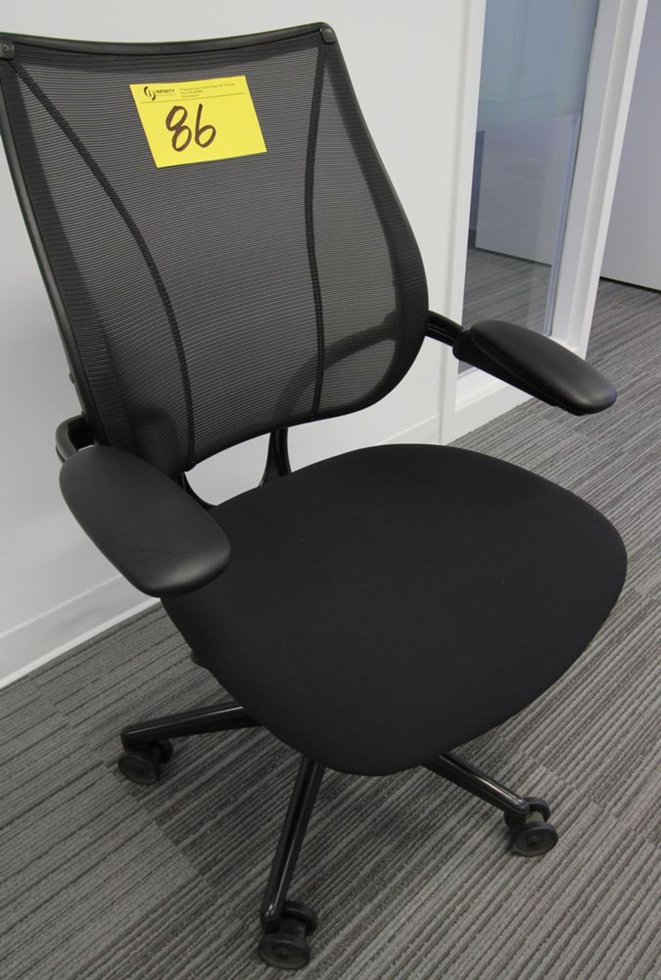 EXECUTIVE HIGH BACK CHAIR ON CASTORS