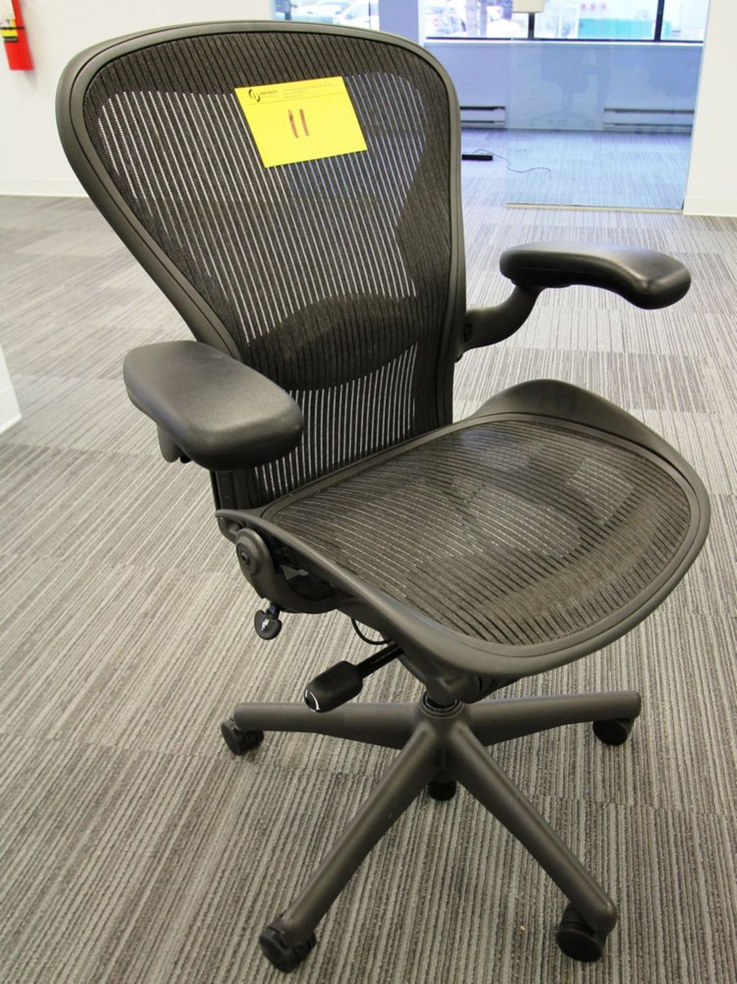 2016 HERMAN MILLER AERON SEATING EXECUTIVE ARMCHAIRS ON CASTORS, SEQ: 00470, BPO 454955, FO: F73073