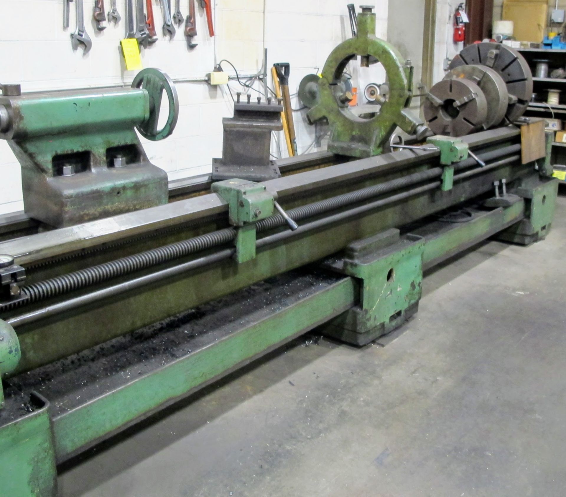 PBR TM-350 GAP BED LATHE, 24" 4-JAW CHUCK, 27-1/2", 17' BETWEEN CENTERS, 10 - 1,000 RPM, QUICK - Image 11 of 18