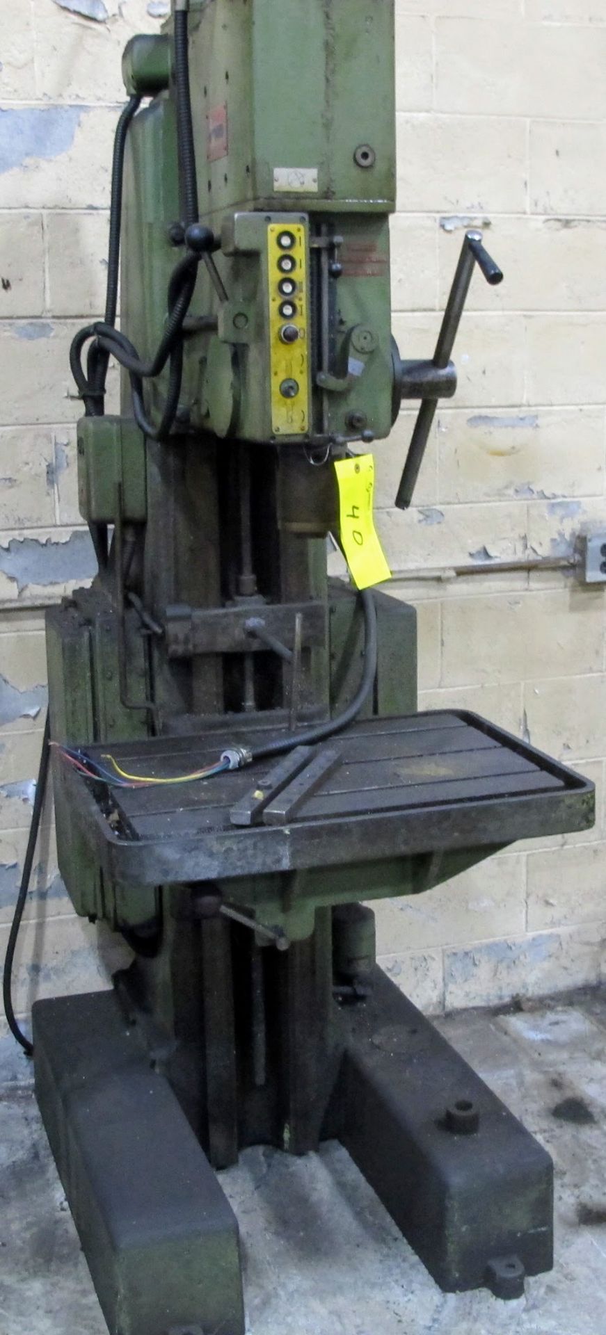 ARBOGA MASCHINEN M3/4/7 DRILL PRESS, 1 1/4" BORES, 60V, 28" X 20" TABLE, 63 TO 800 RPM, S/N 16225 - Image 2 of 5