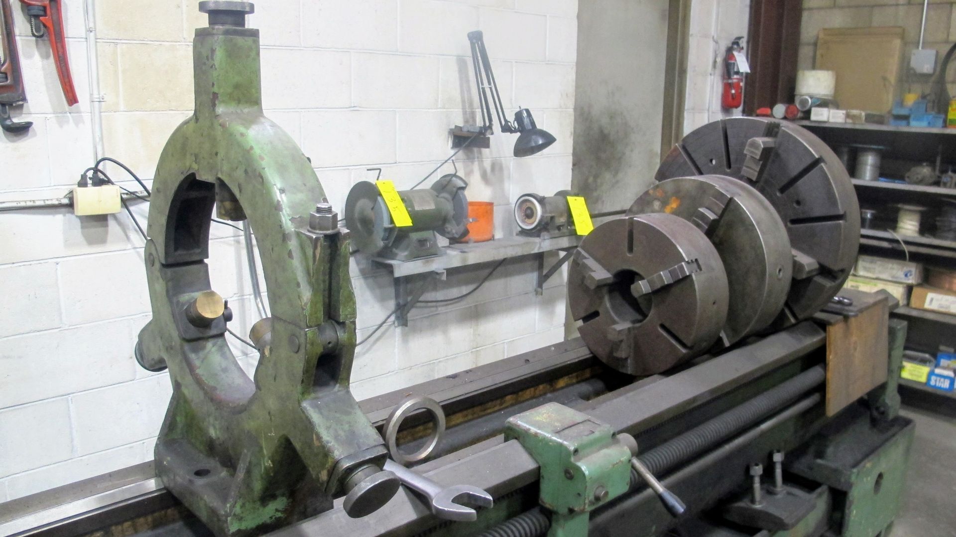 PBR TM-350 GAP BED LATHE, 24" 4-JAW CHUCK, 27-1/2", 17' BETWEEN CENTERS, 10 - 1,000 RPM, QUICK - Image 6 of 18