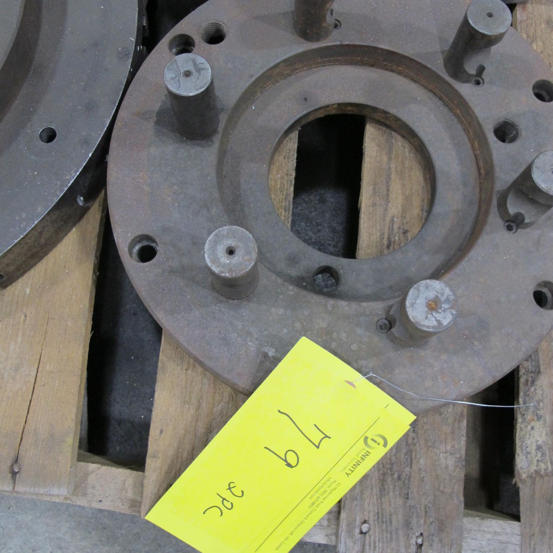 12" 3 JAW CHUCK W/BACK PLATE - Image 2 of 2