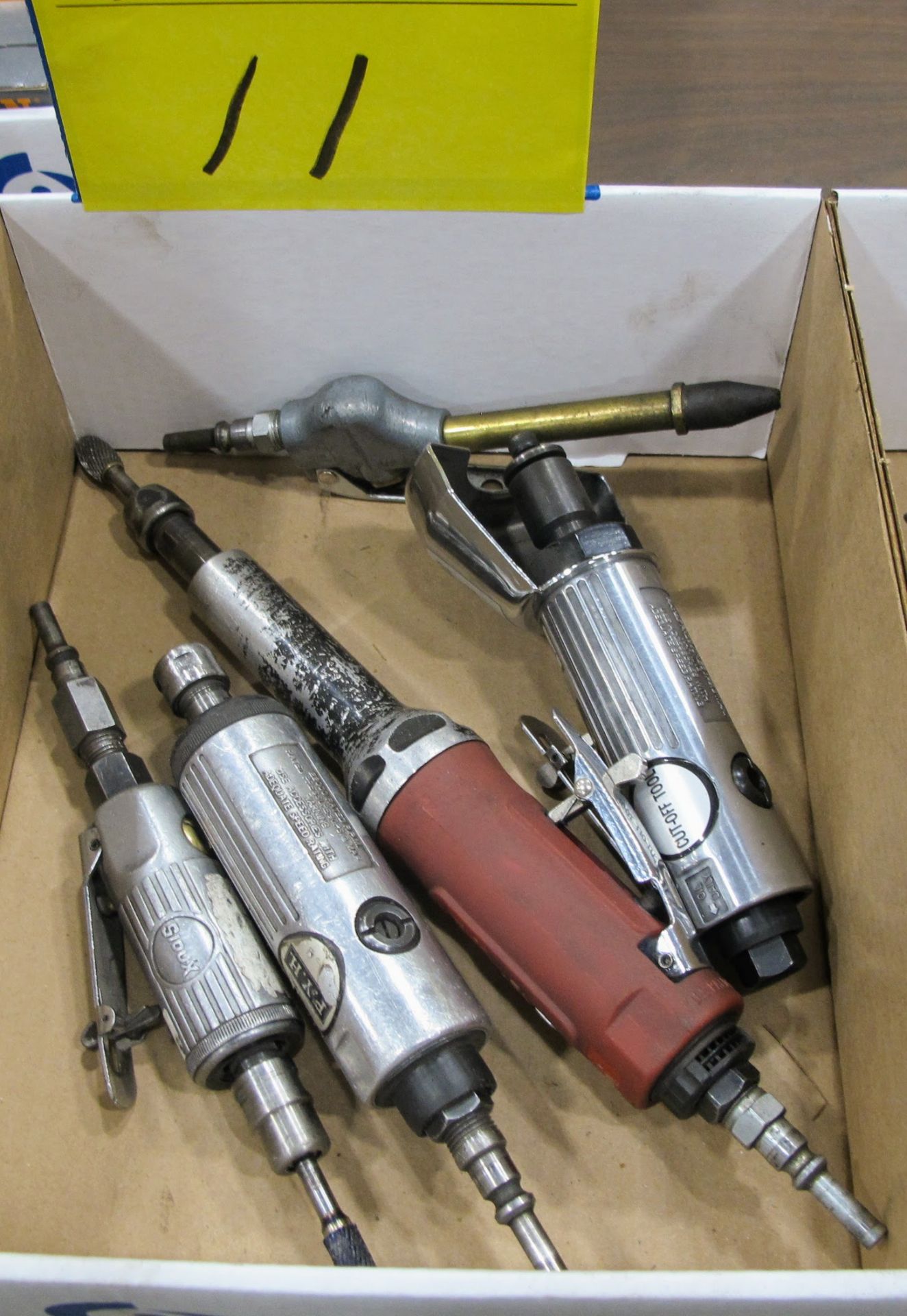 LOT OF 1 BOX OF SIOUX, PYH, POWERFIST PNEUMATIC TOOLS (TIP GRINDER, DRIVERS, 3" CUTOFF TOOL)