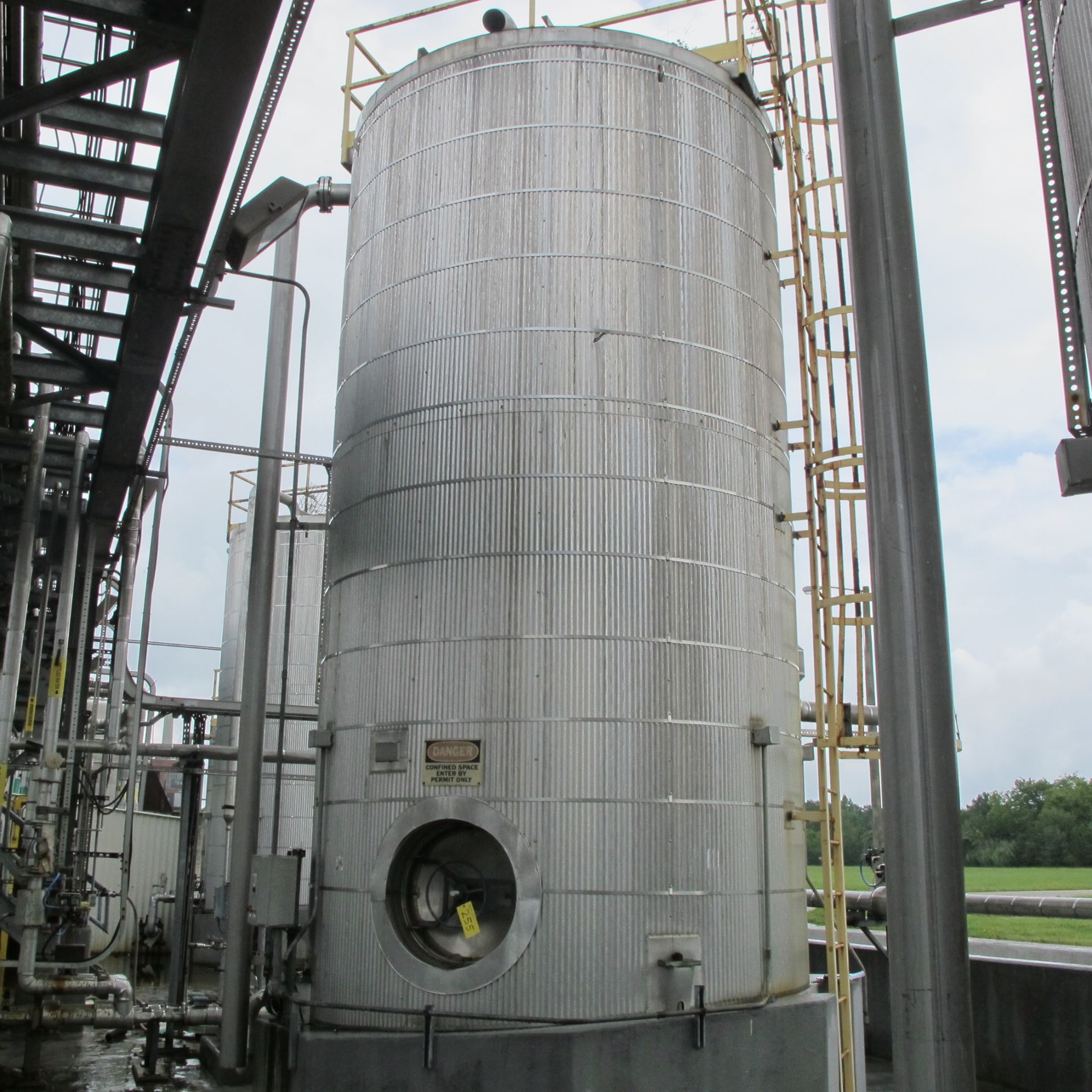 APACHE STAINLESS EQUIPMENT CATIONIC POLYMER STORAGE TANK, 10' DIA X 20'H, 10,000 US GALLONS,