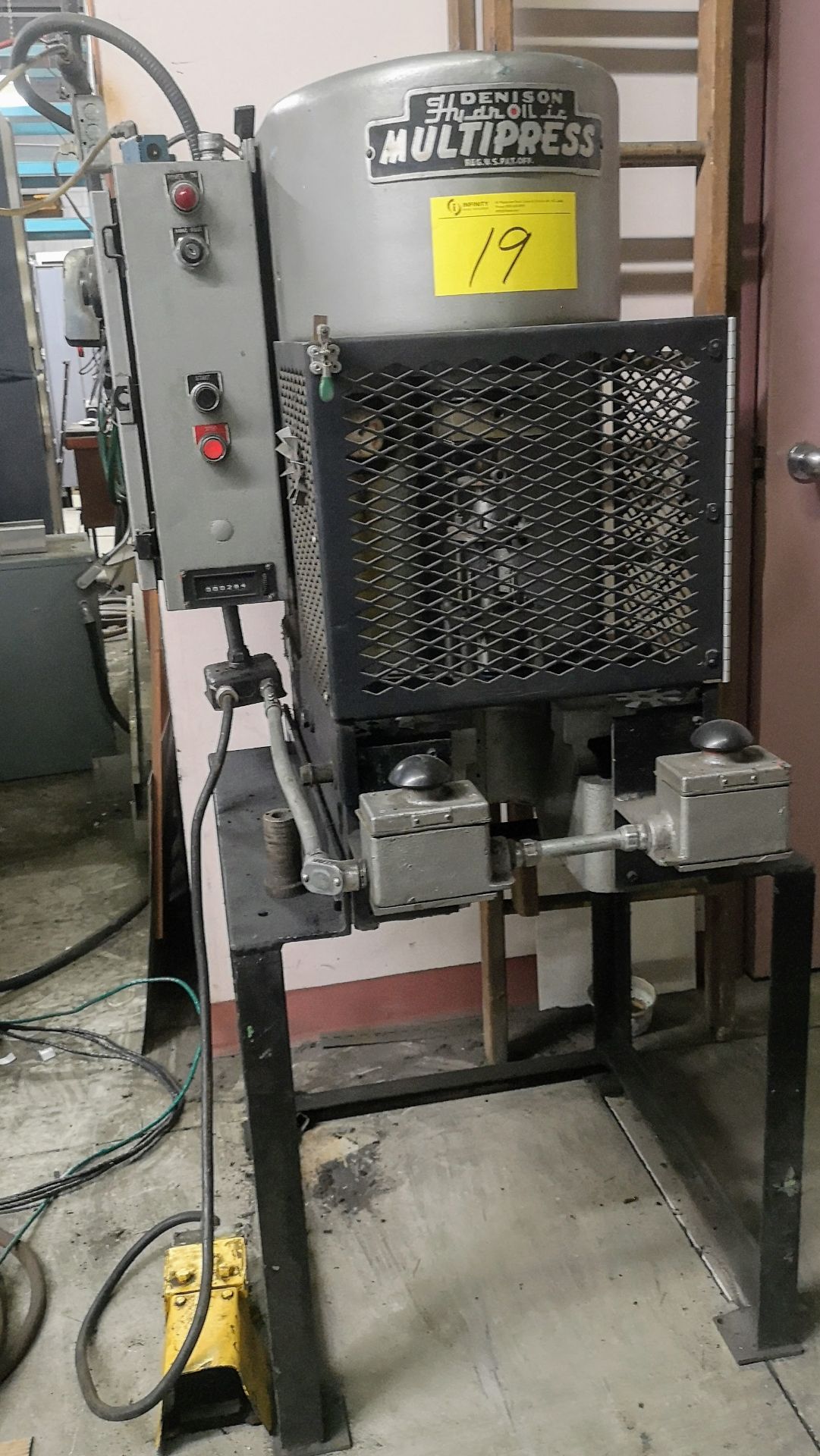 DENISON HYDROIL 5HP MULTIPRESS