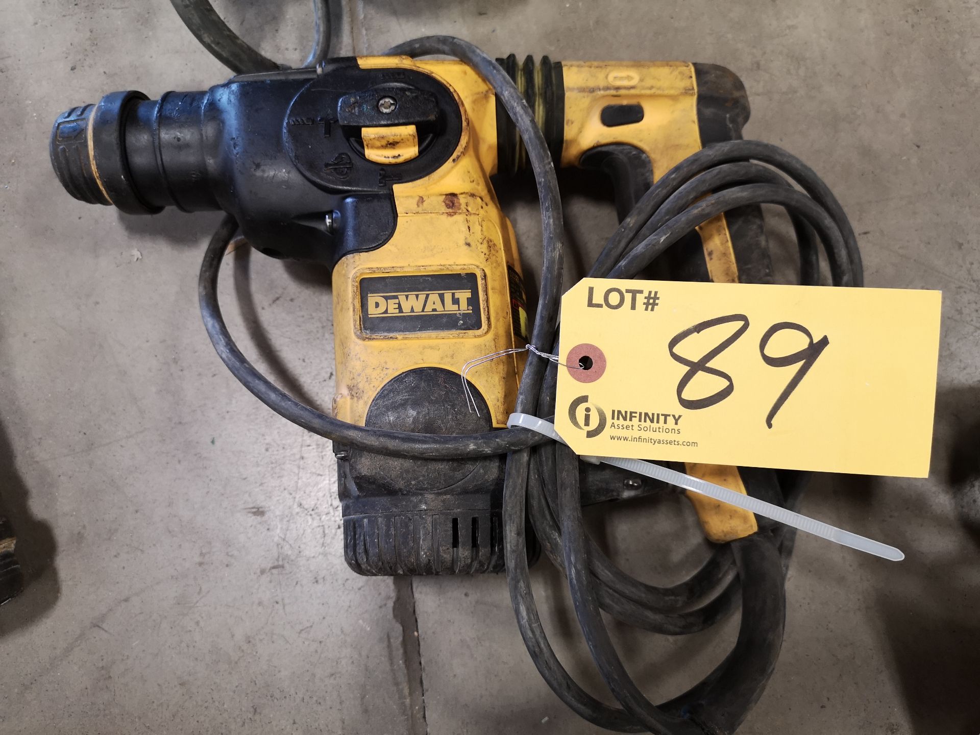 DEWALT D25323 L-SHAPE THREE MODE SDS ROTARY HAMMER DRILL (LOCATED AT 1135 STELLAR DRIVE,