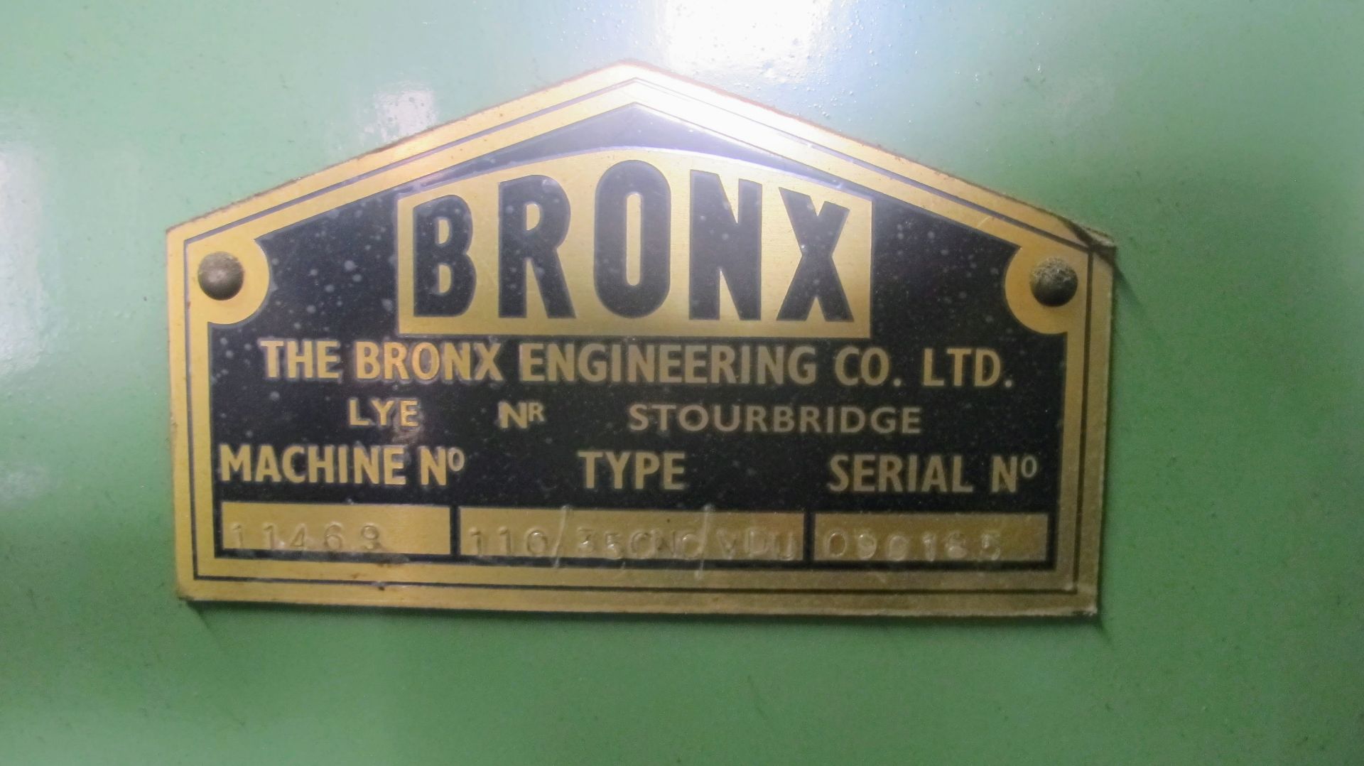 BRONX 110/35CNC/VDU HYDRAULIC PRESS BRAKE, 110 TON X 10' CAP., CNC CONTROL, MK III INFRA-RED LIGHT - Image 14 of 15