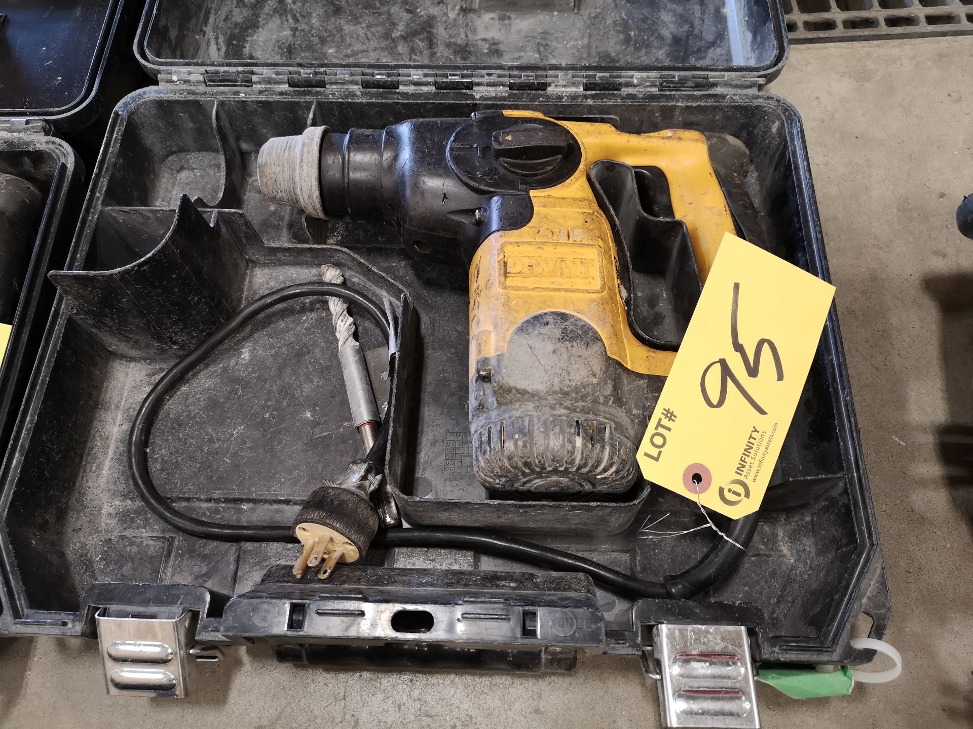 DEWALT D25303 L-SHAPE THREE MODE SDS ROTARY HAMMER DRILL (LOCATED AT 1135 STELLAR DRIVE,