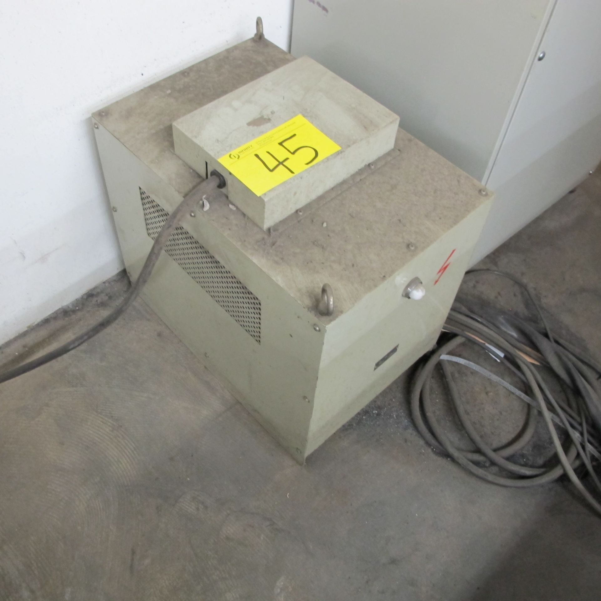 KYONAN TRANSFORMER, 3 PHASE, 8KVA, 600V - 200V - Image 3 of 3