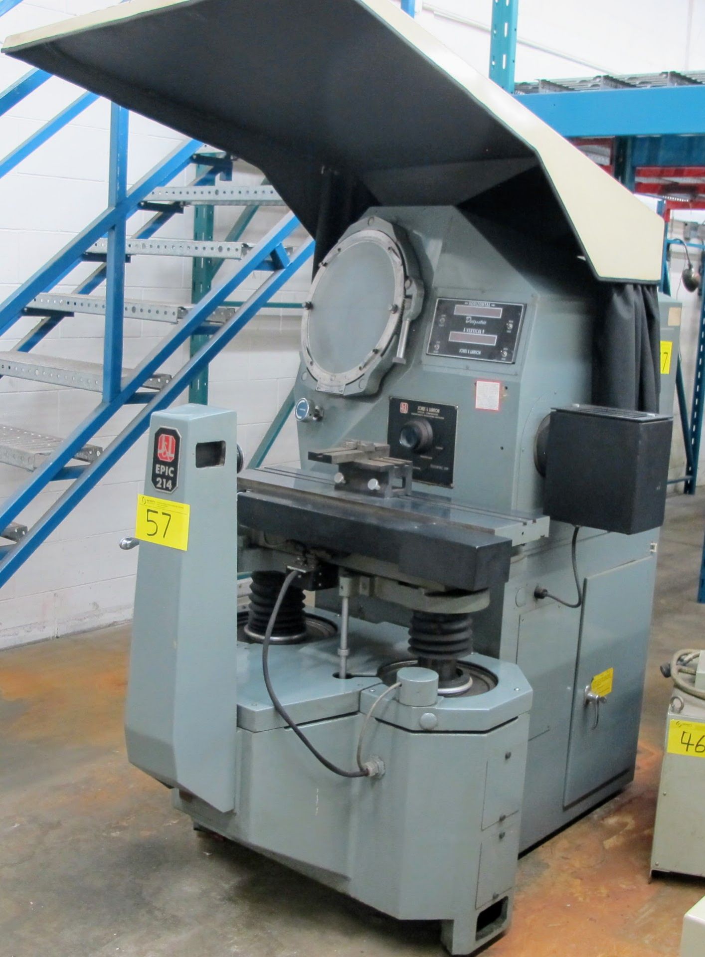 JONES + LAMSON OPTICAL COMPARATOR, EPIC 214, S/N E58014