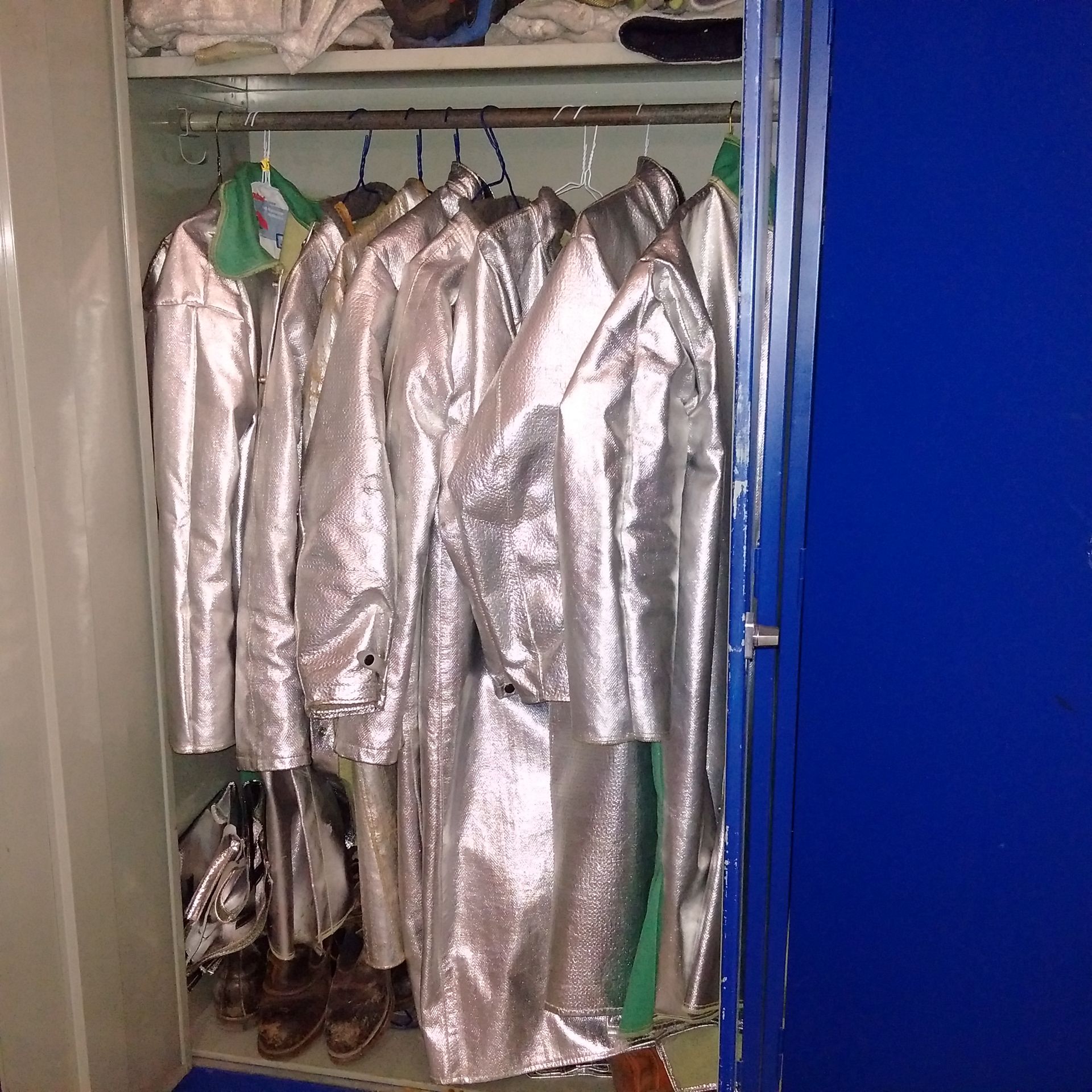 LOT - (6) ALUMINIZED SAFETY COATS PAID $3990 - Image 2 of 2