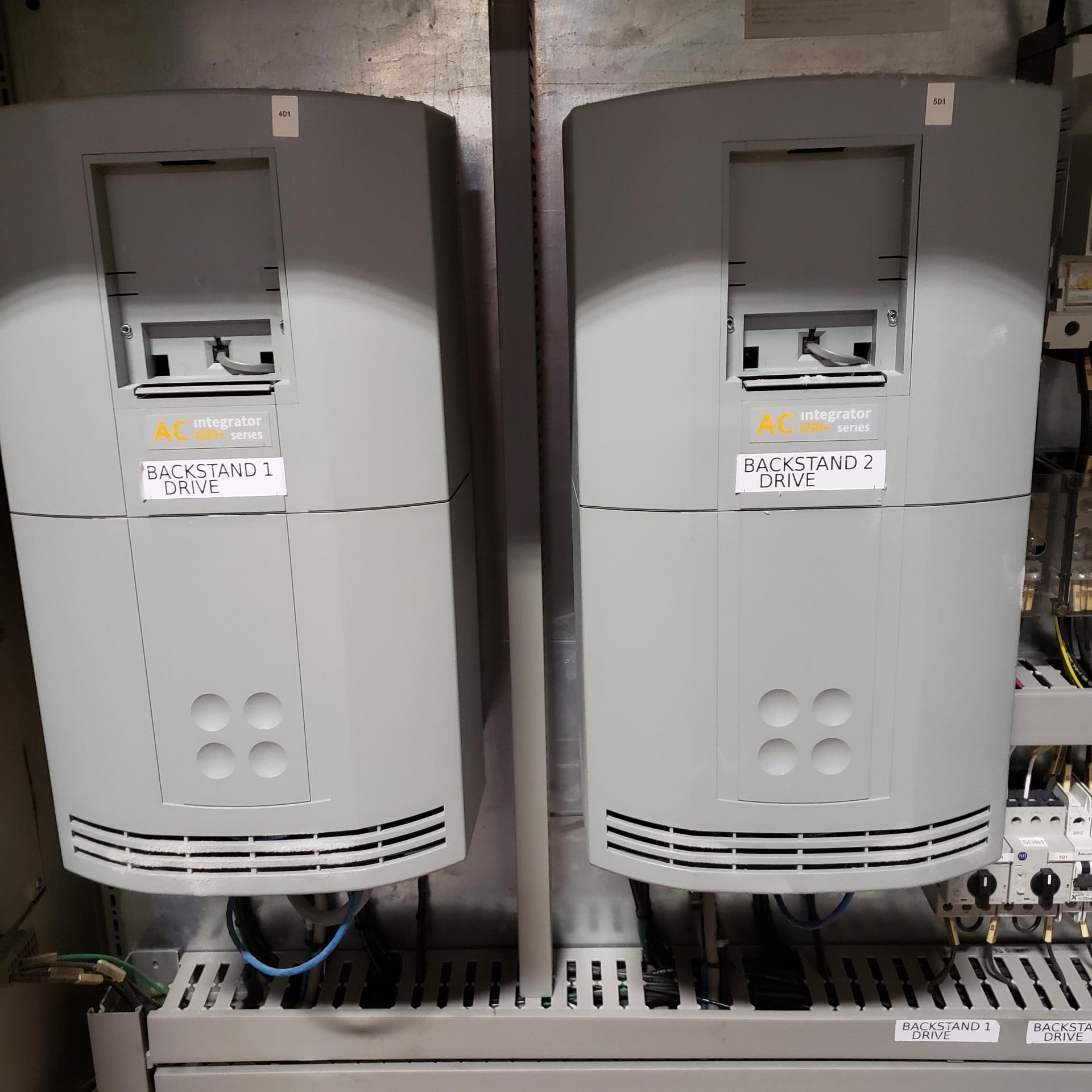 BACKSTANDS DRIVE CABINET, AND MAIN ELECTRICAL CABINET,WITH PLC AND DRIVES (B2 BACKSTAND) - Image 5 of 10