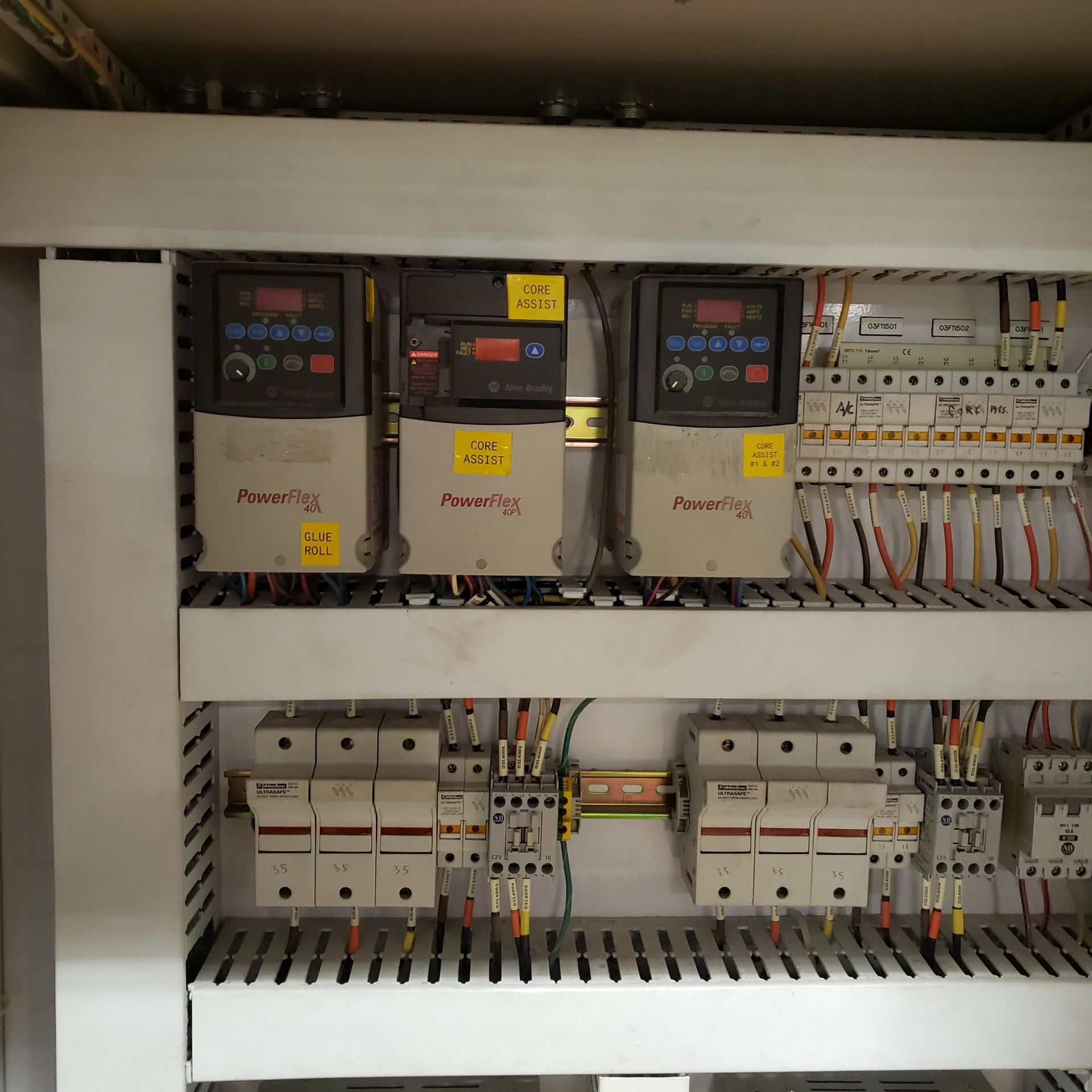 ELECTRICAL DRIVE CABINET FOR PRINTER EMBOSSER, BACKSTANDS, PLC, WITH CABLE TRAY AND CABLES (H2 - Image 15 of 24