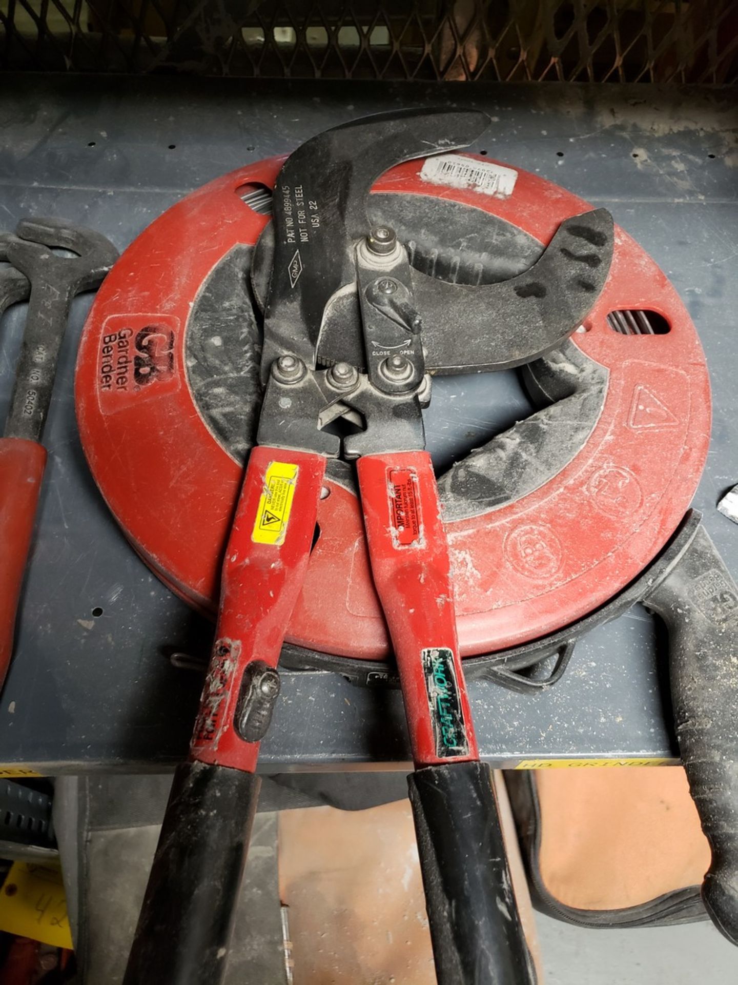 CONTENTS OF SHELVES RACK 2, SHELF 3, WRENCHES, FISH TAPE, LARGE CUTTER, METAL BANDING AND CRIMPING - Image 3 of 10