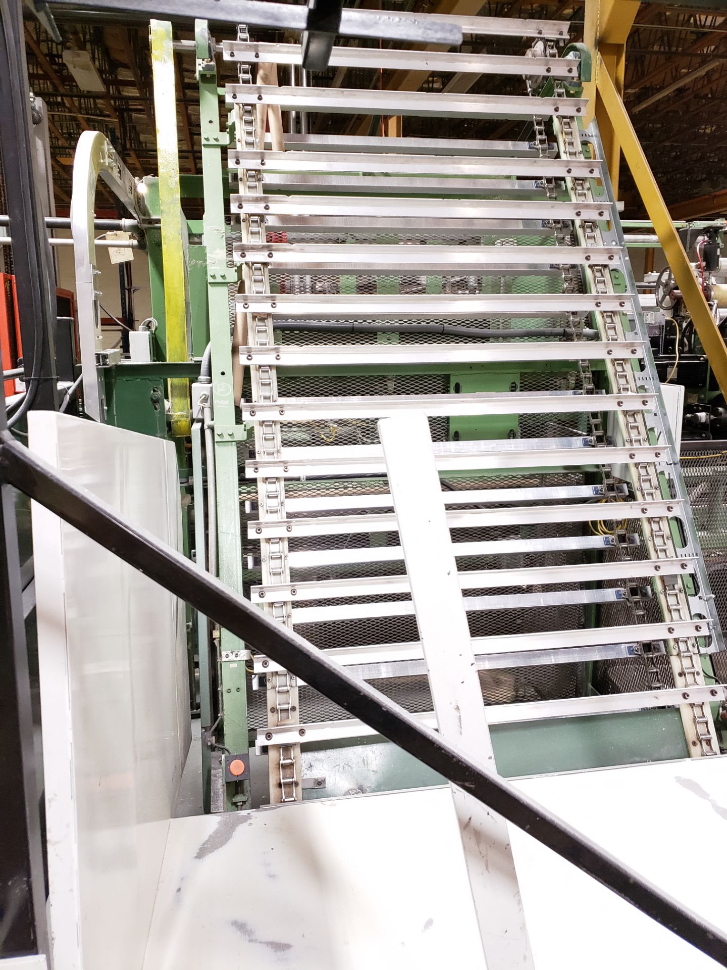 CORE ELEVATOR WITH HOPPER AND CONVEYOR UNDER CORE HOPPER AND TABLE. (H2 PRIMARY CORE ELEVATOR) - Image 3 of 5